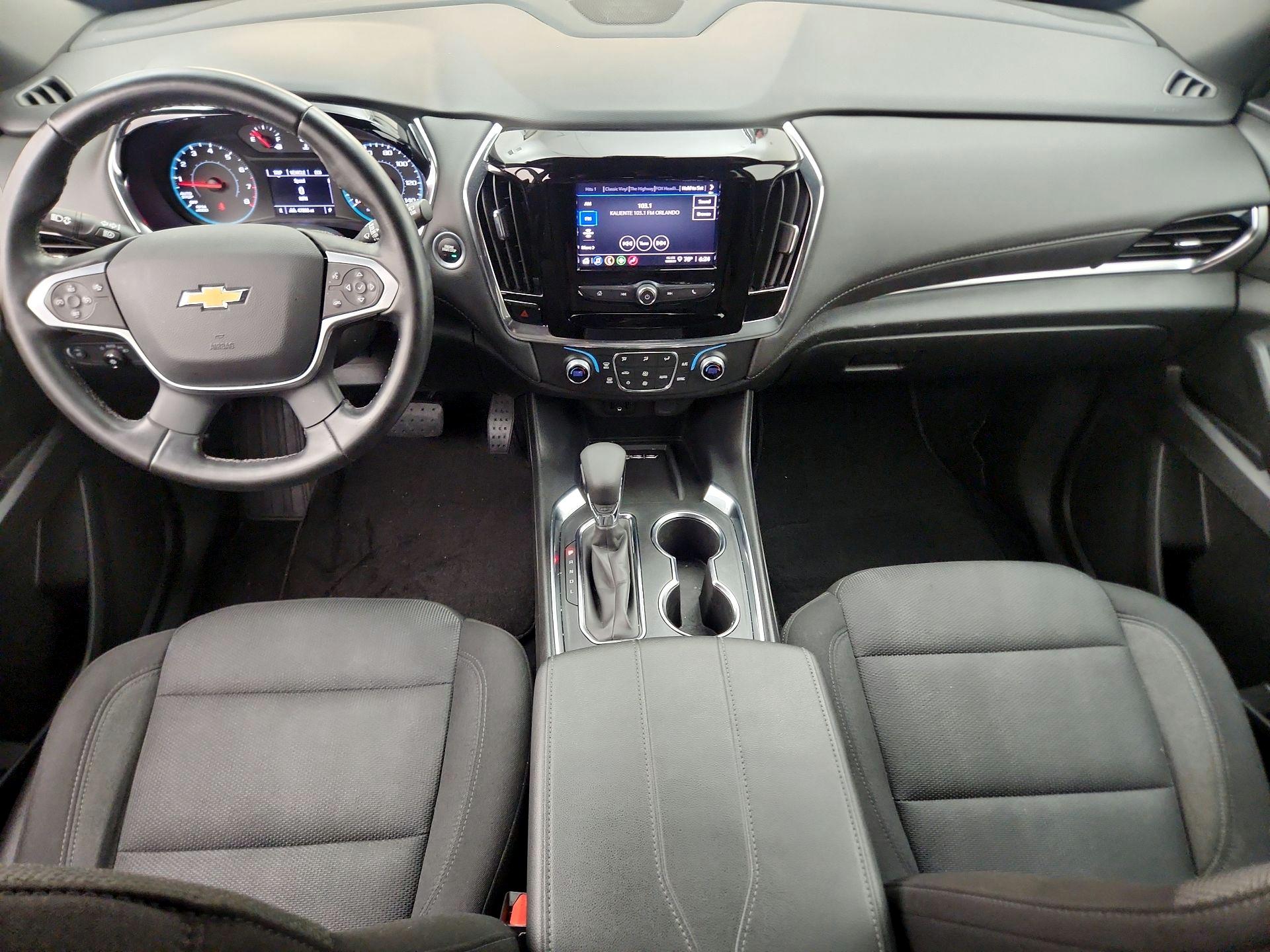 Thumbnail: 2023 Chevrolet Traverse - 9