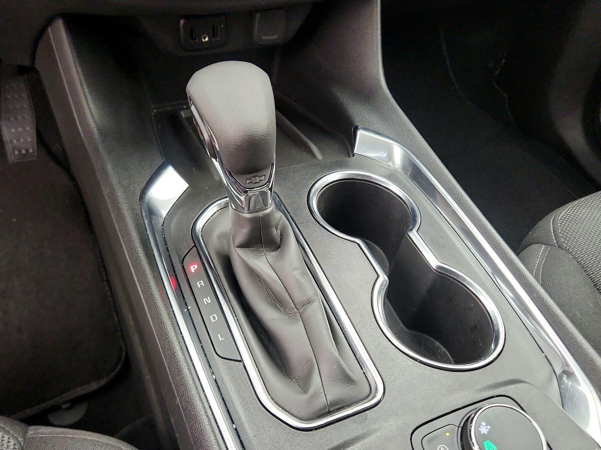 Thumbnail: 2023 Chevrolet Traverse - 17