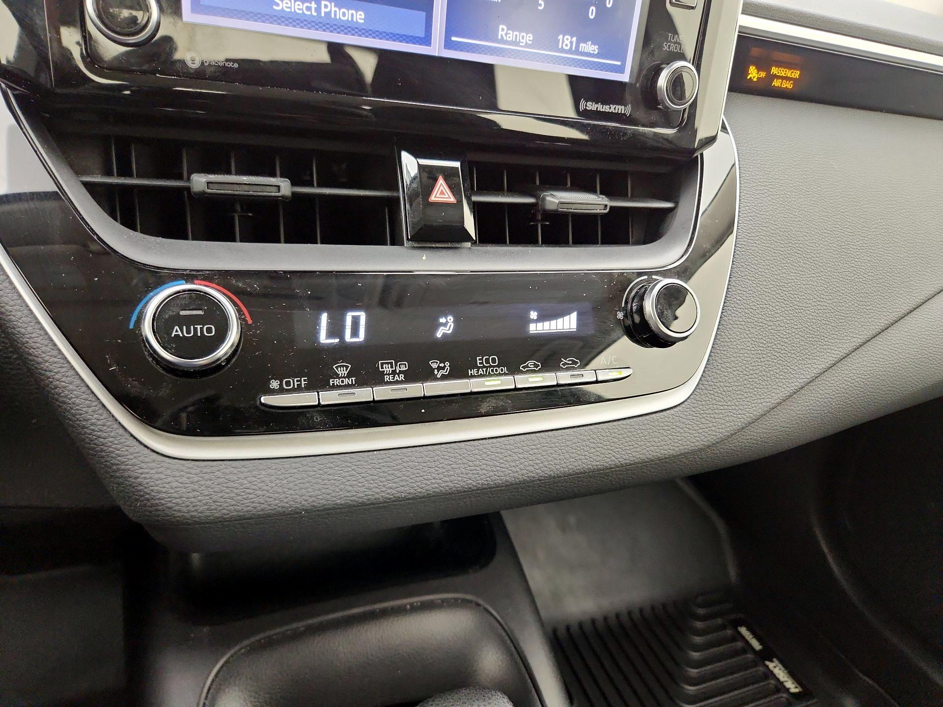 Thumbnail: 2021 Toyota Corolla - 16