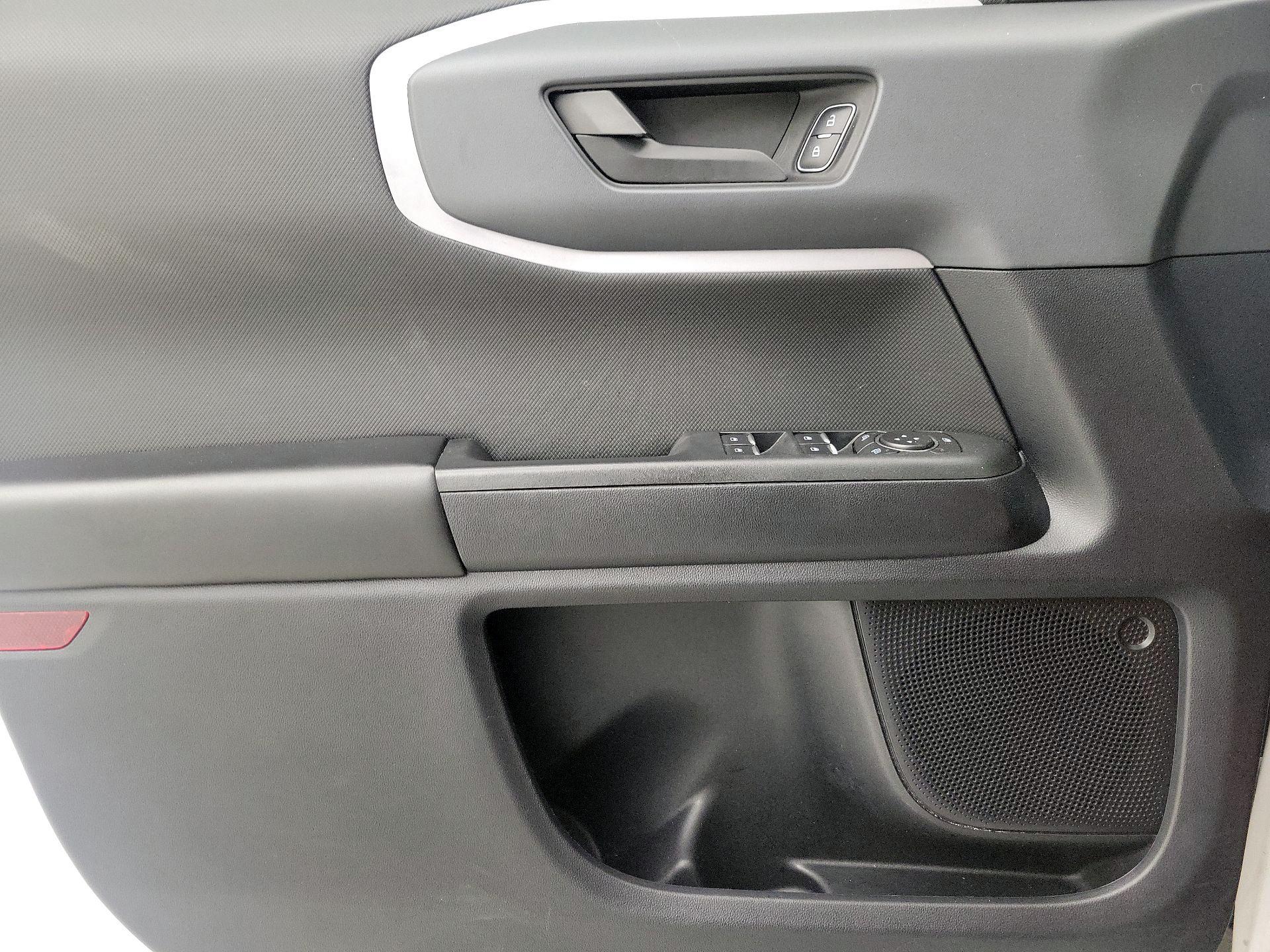 Thumbnail: 2022 Ford Bronco Sport - 12