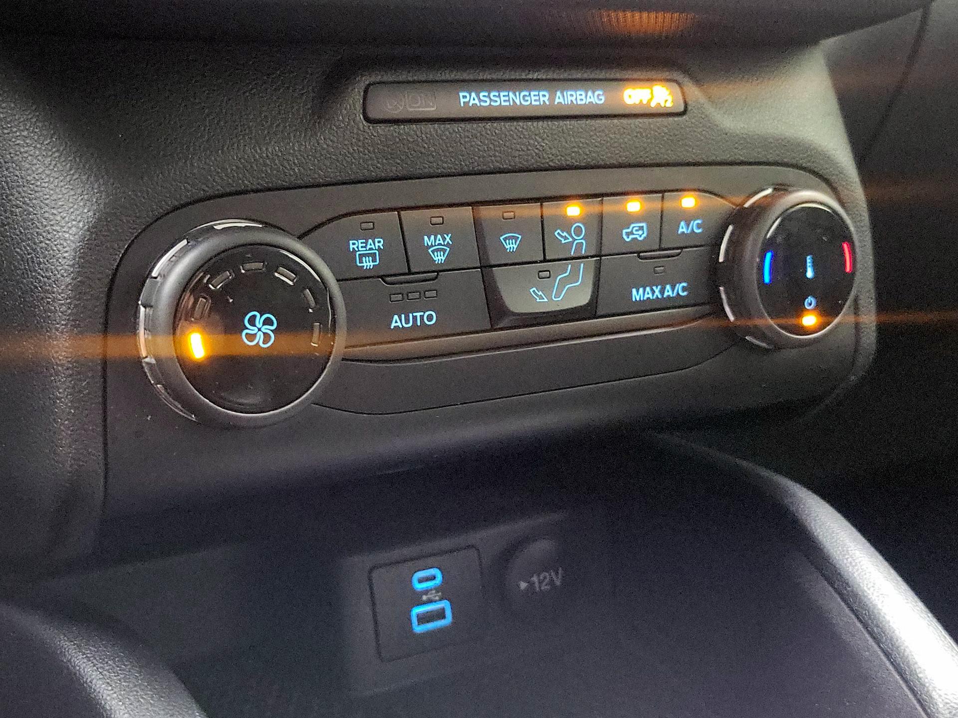 Thumbnail: 2022 Ford Bronco Sport - 16