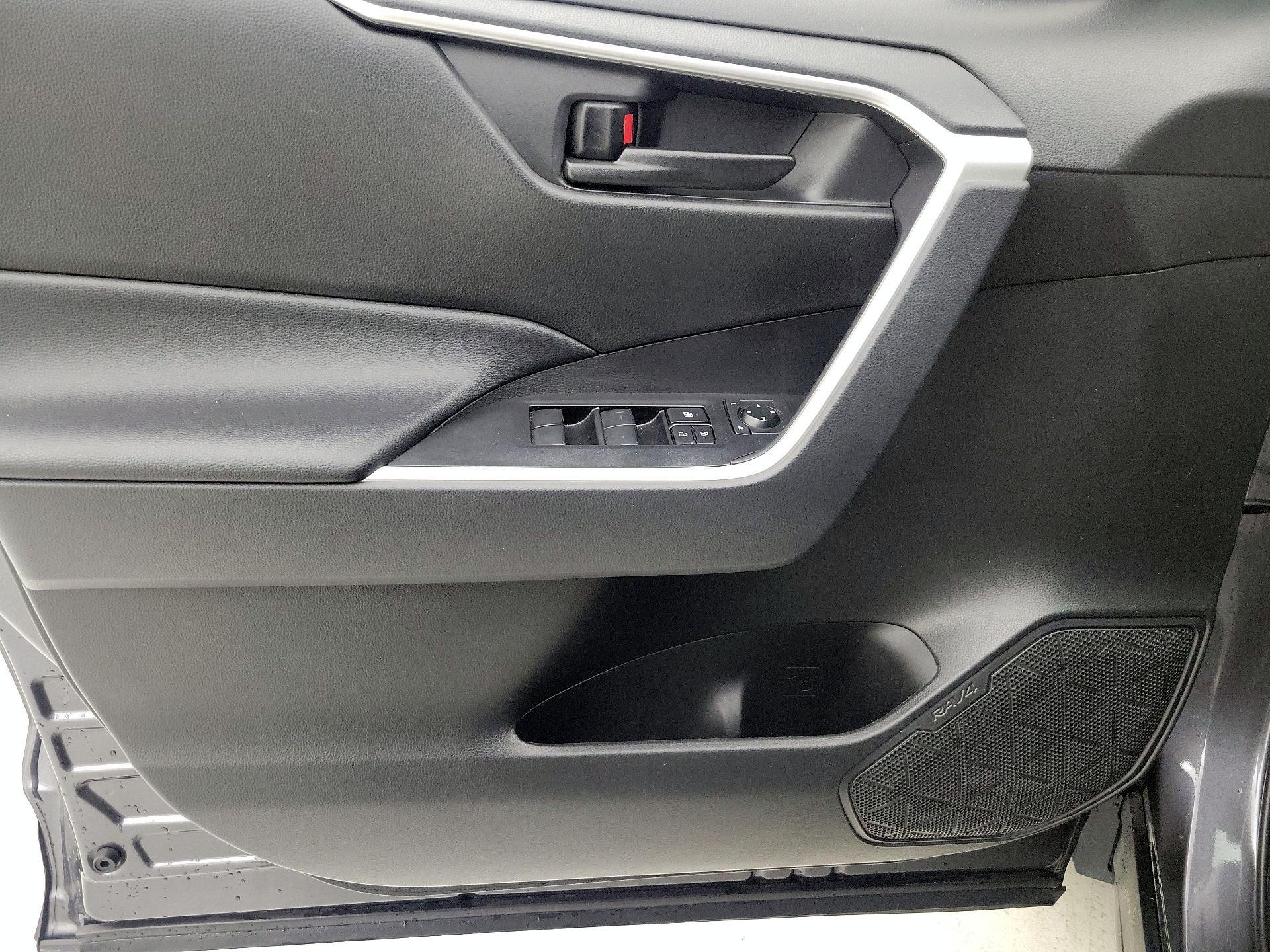 Thumbnail: 2023 Toyota RAV4 - 12