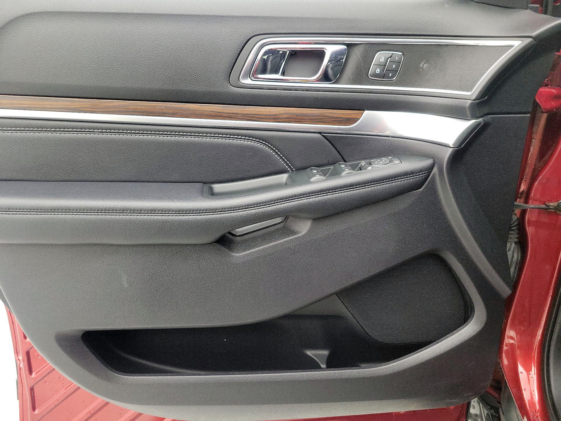 Thumbnail: 2019 Ford Explorer - 12