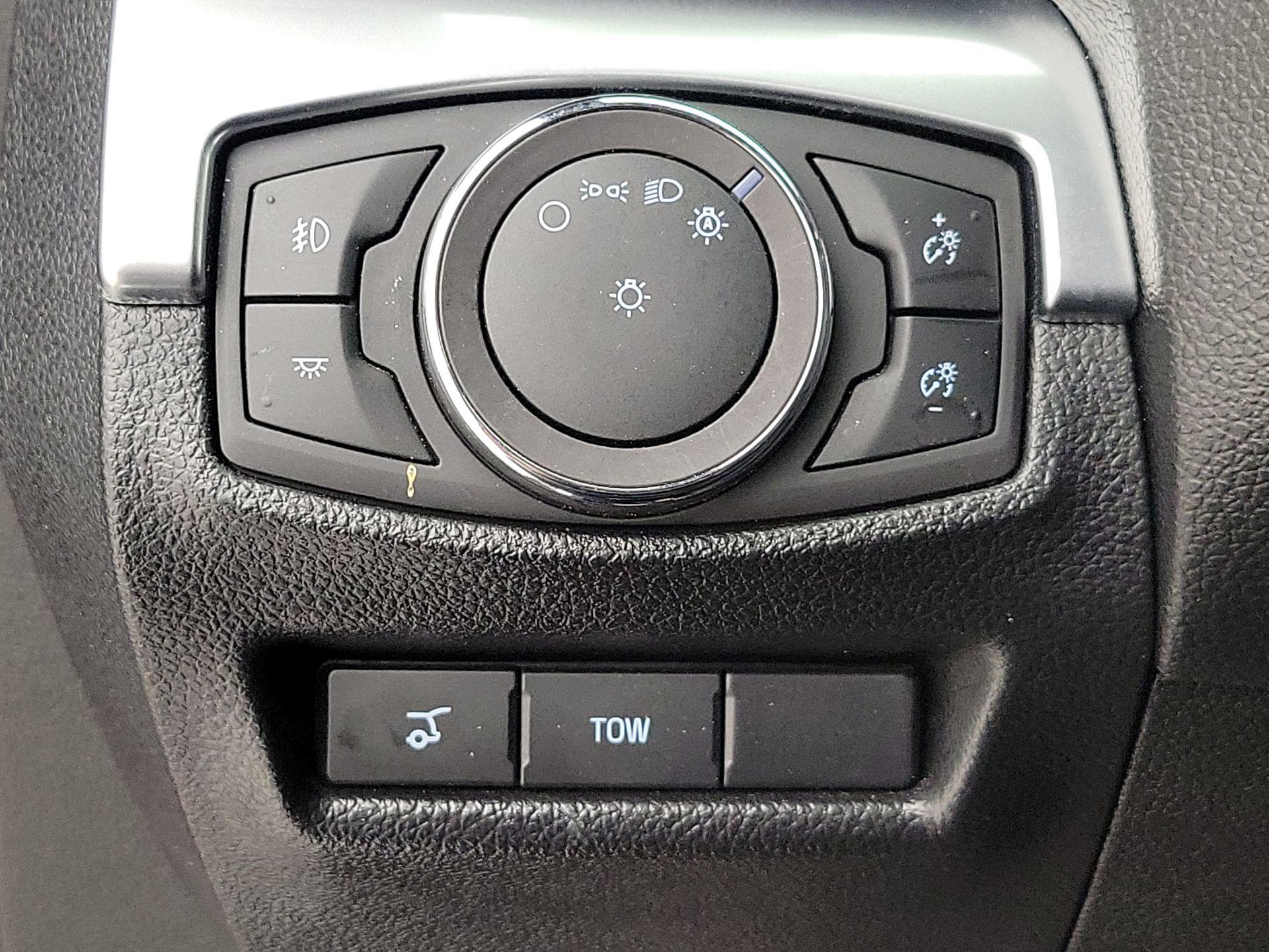 Thumbnail: 2019 Ford Explorer - 13