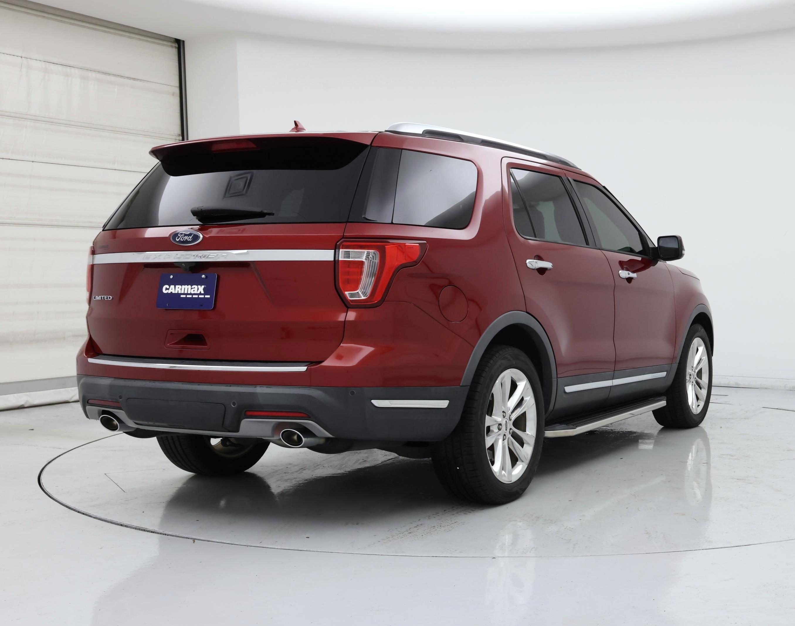 Thumbnail: 2019 Ford Explorer - 8