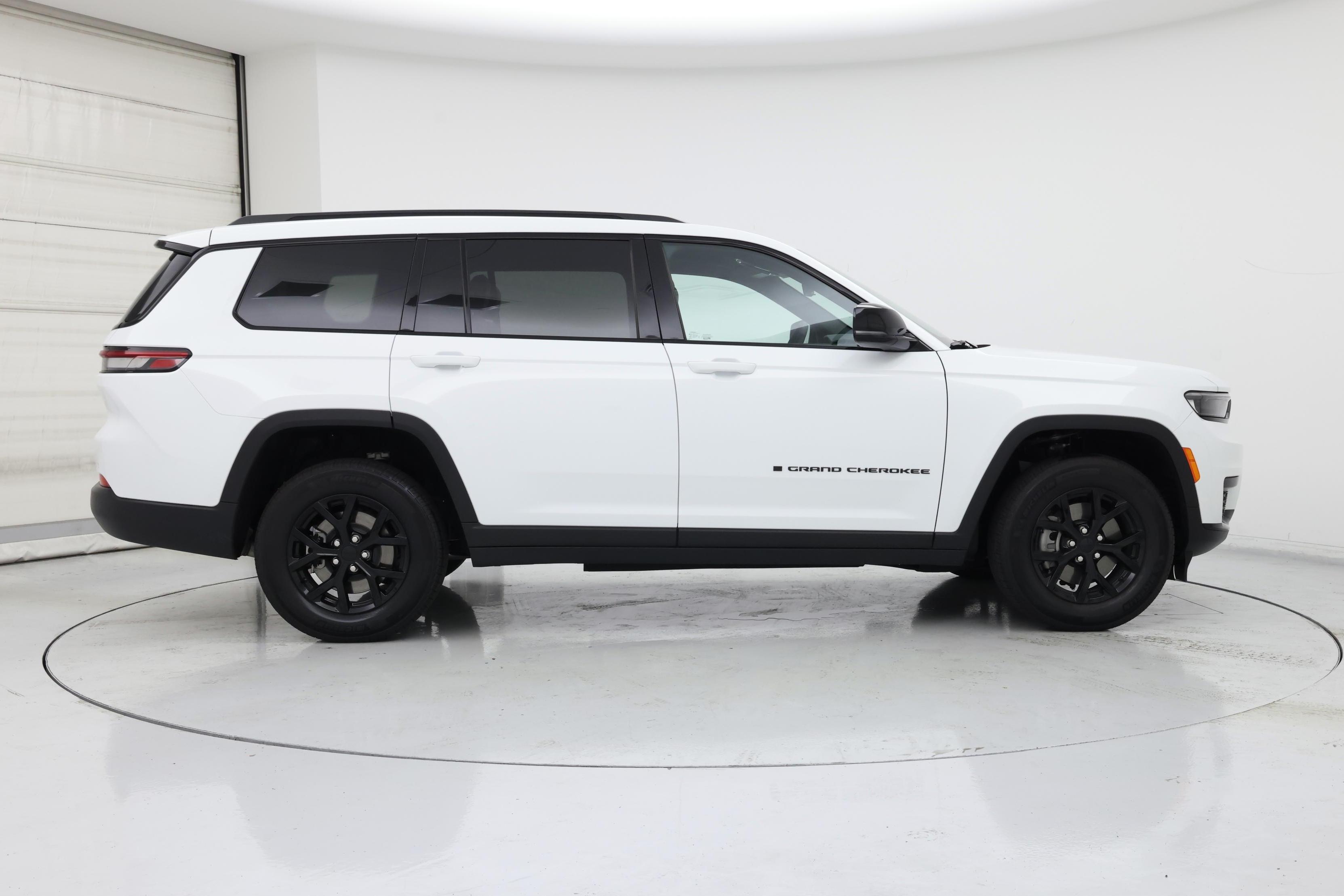 Thumbnail: 2025 Jeep Grand Cherokee L - 7