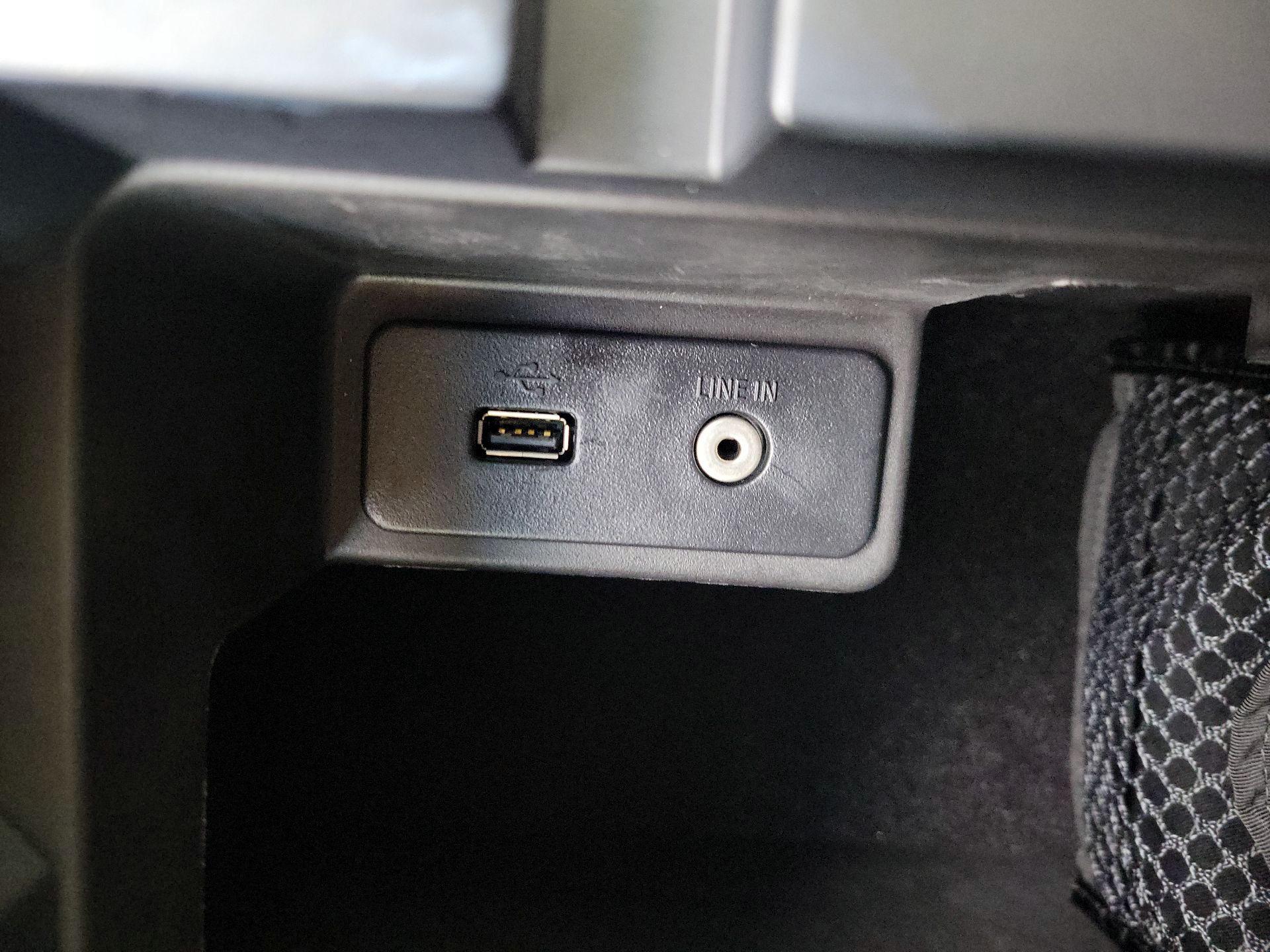 Thumbnail: 2017 Ford Expedition - 18