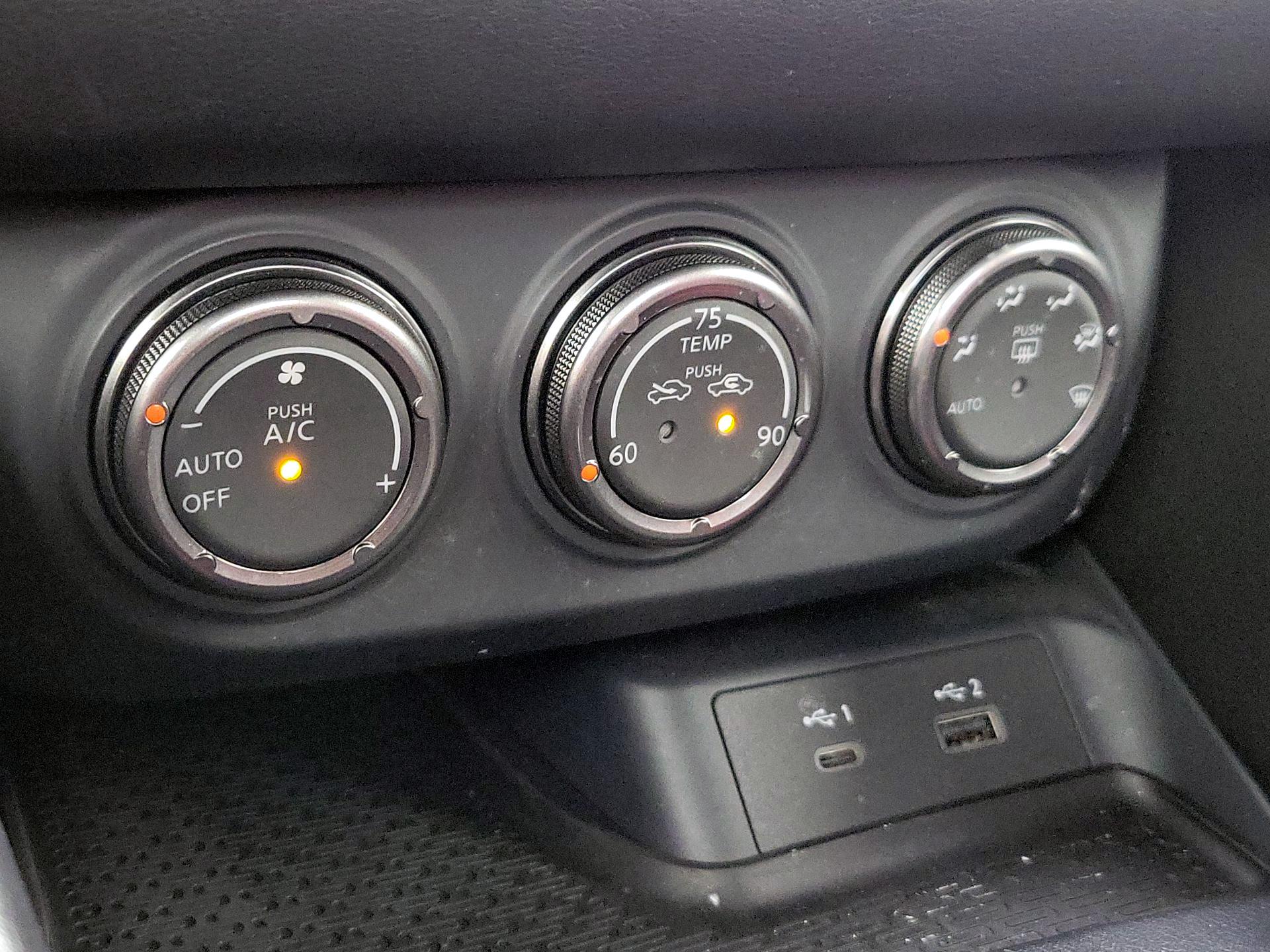 Thumbnail: 2024 Nissan Z - 17