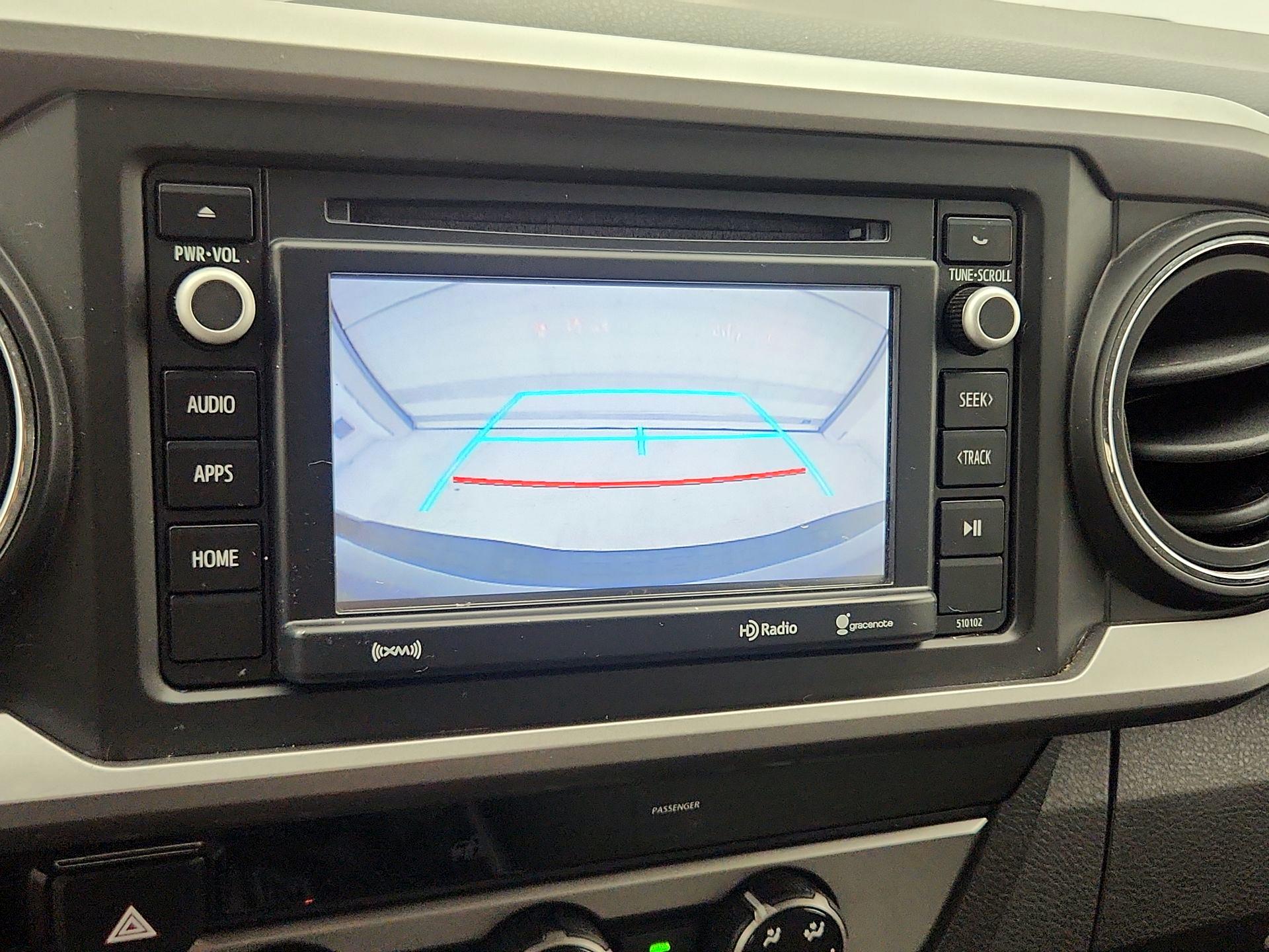 Thumbnail: 2016 Toyota Tacoma - 14