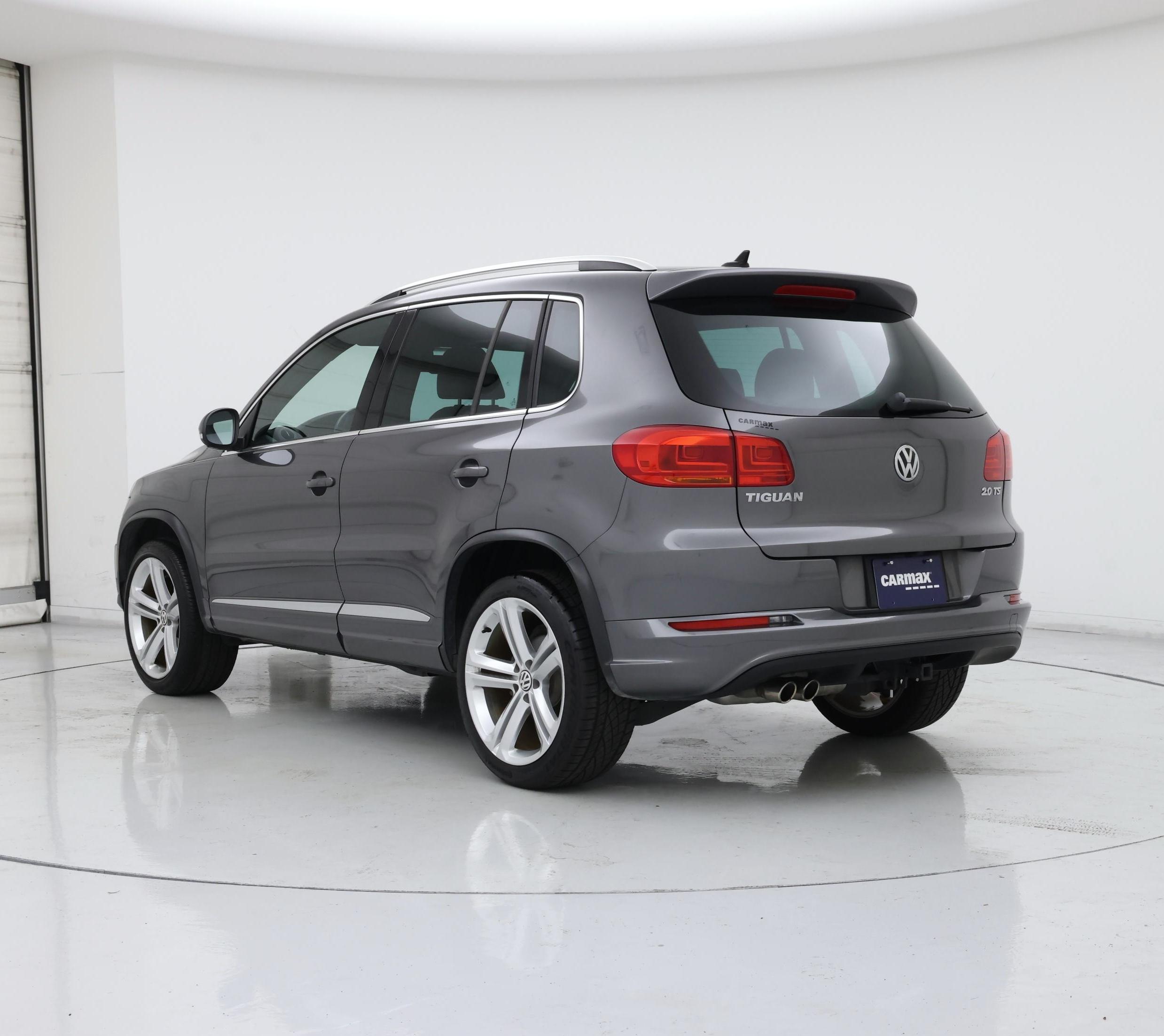 Thumbnail: 2015 Volkswagen Tiguan - 2