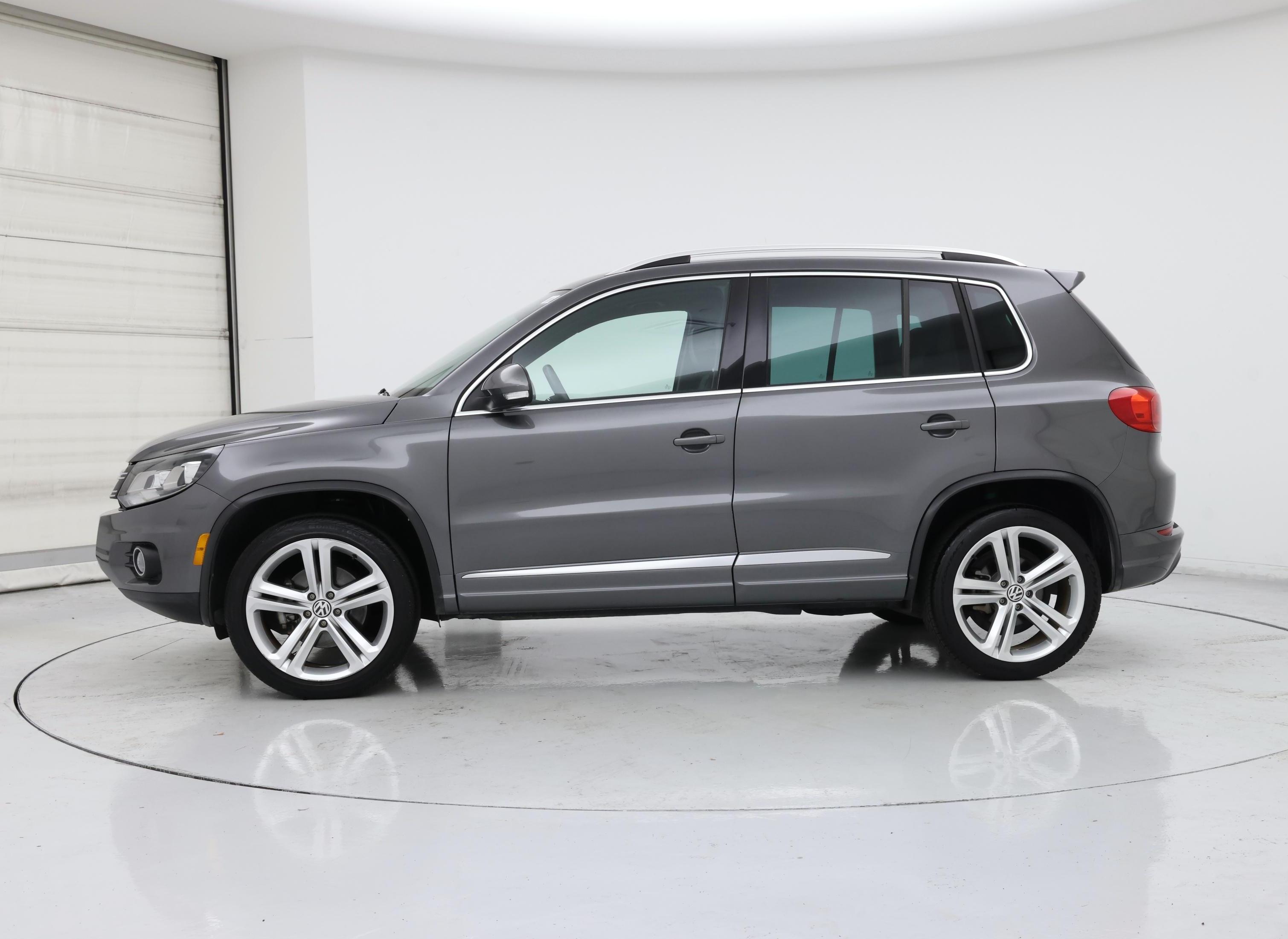 Thumbnail: 2015 Volkswagen Tiguan - 3