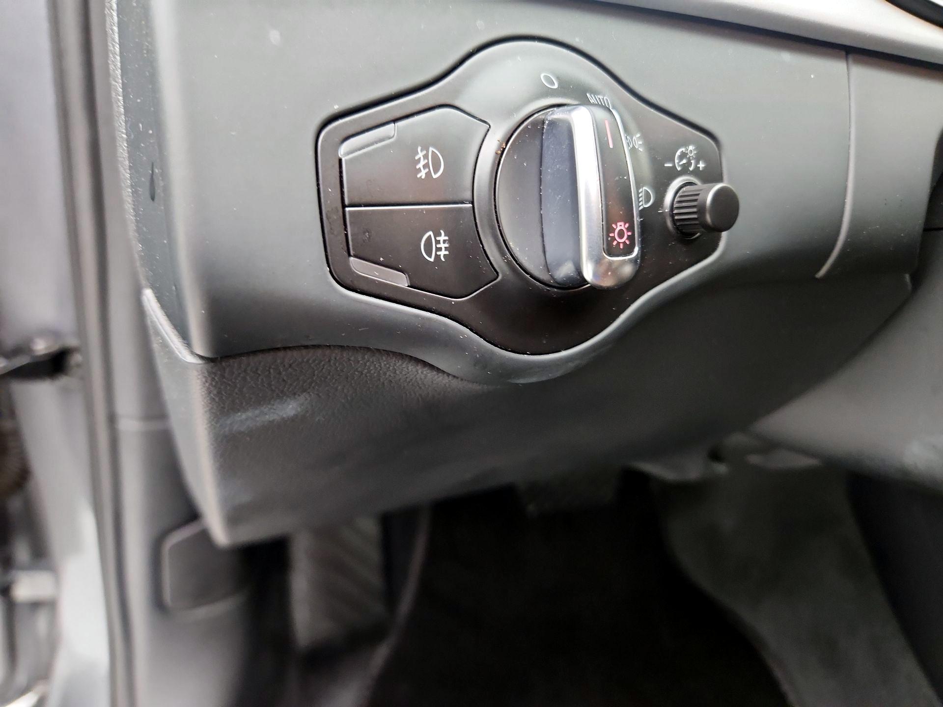 Thumbnail: 2016 Audi A4 - 13