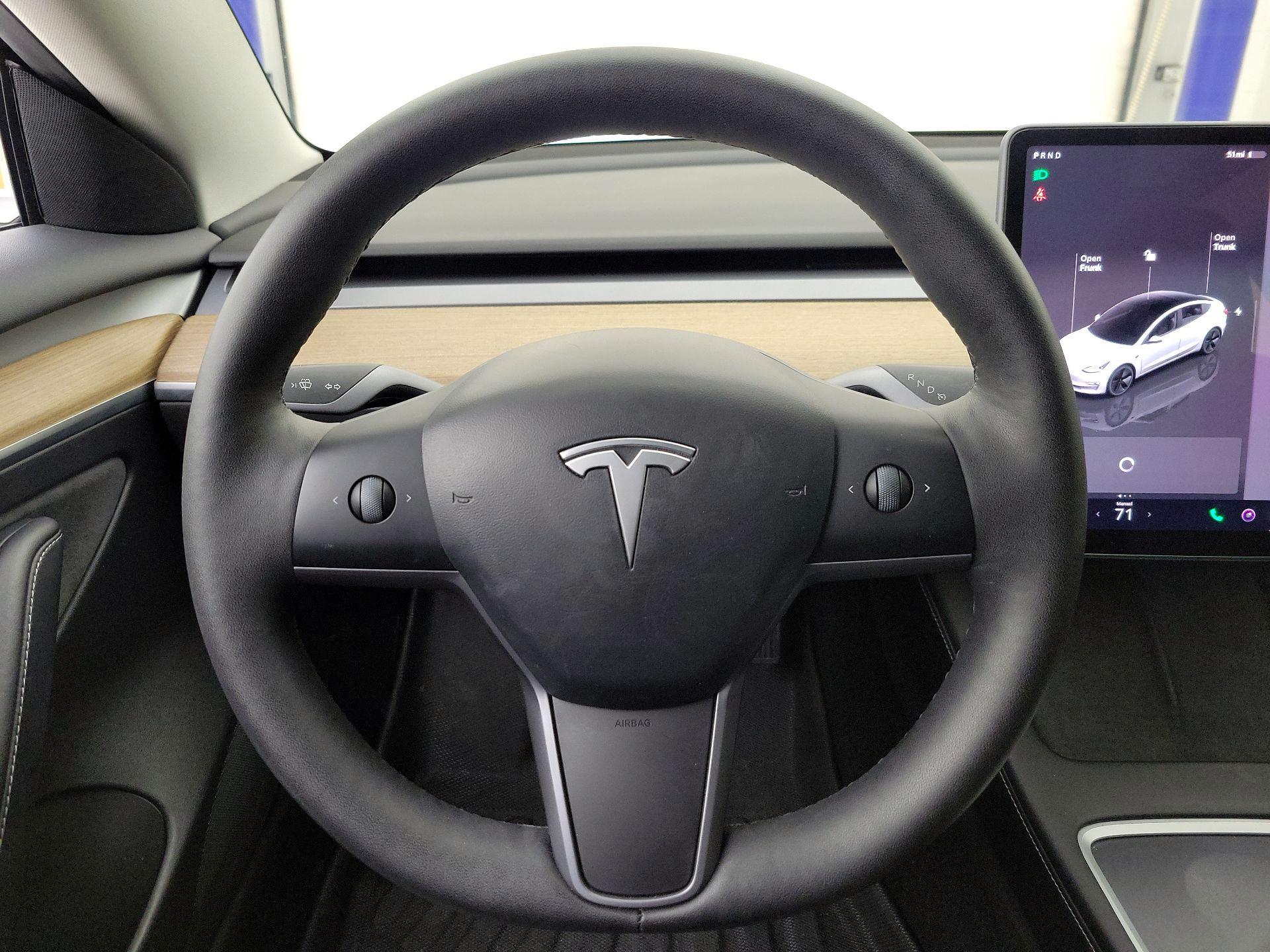 Thumbnail: 2022 Tesla Model 3 - 10