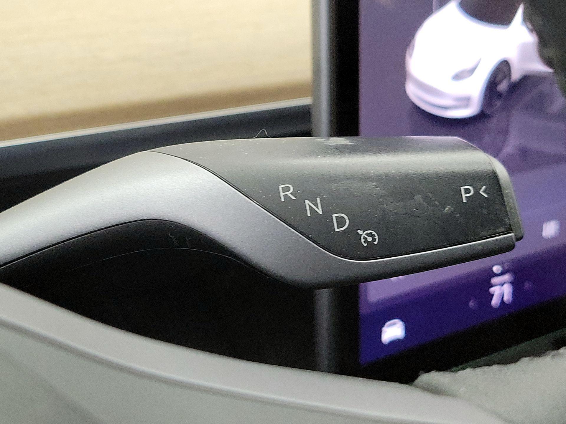 Thumbnail: 2022 Tesla Model 3 - 17