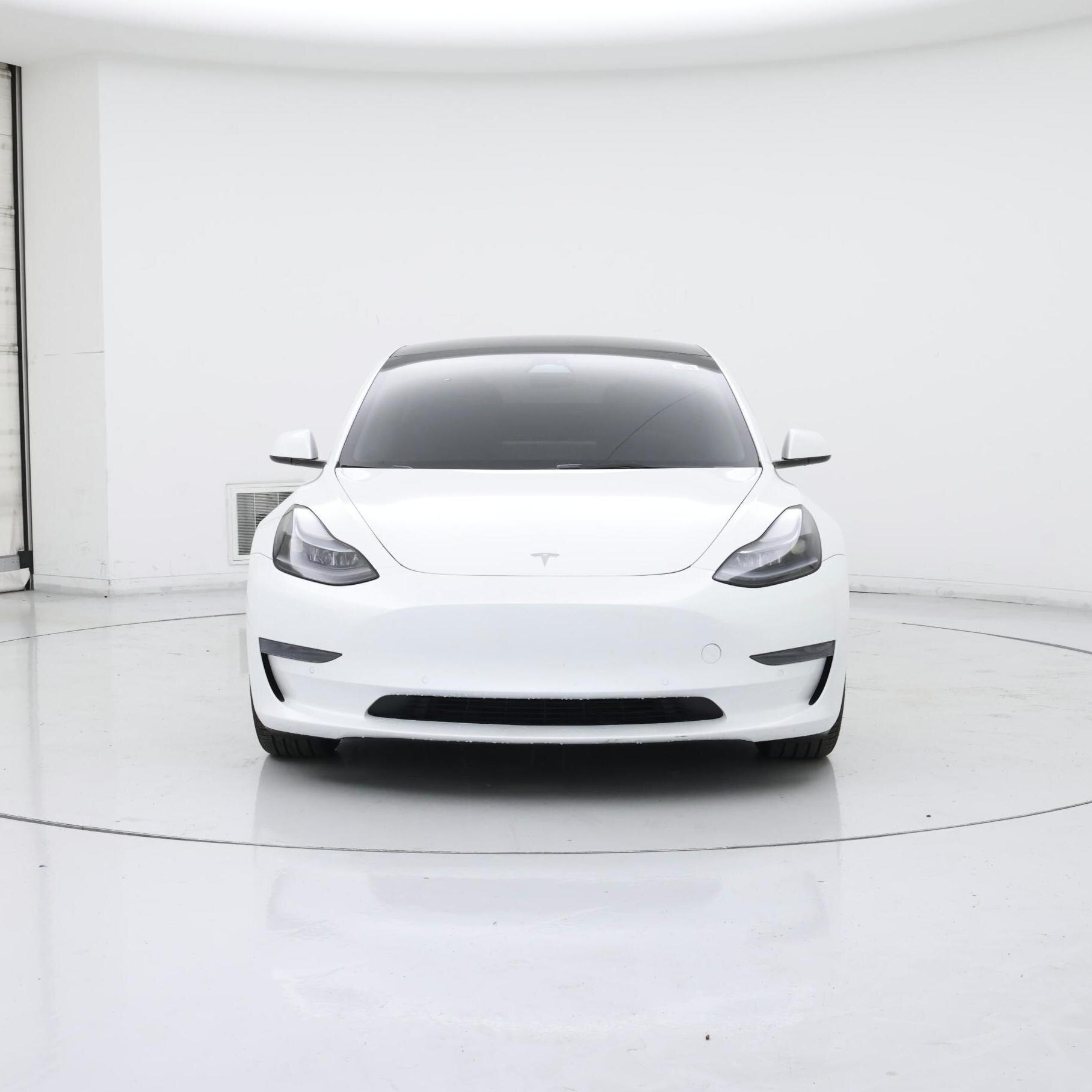 Thumbnail: 2022 Tesla Model 3 - 5