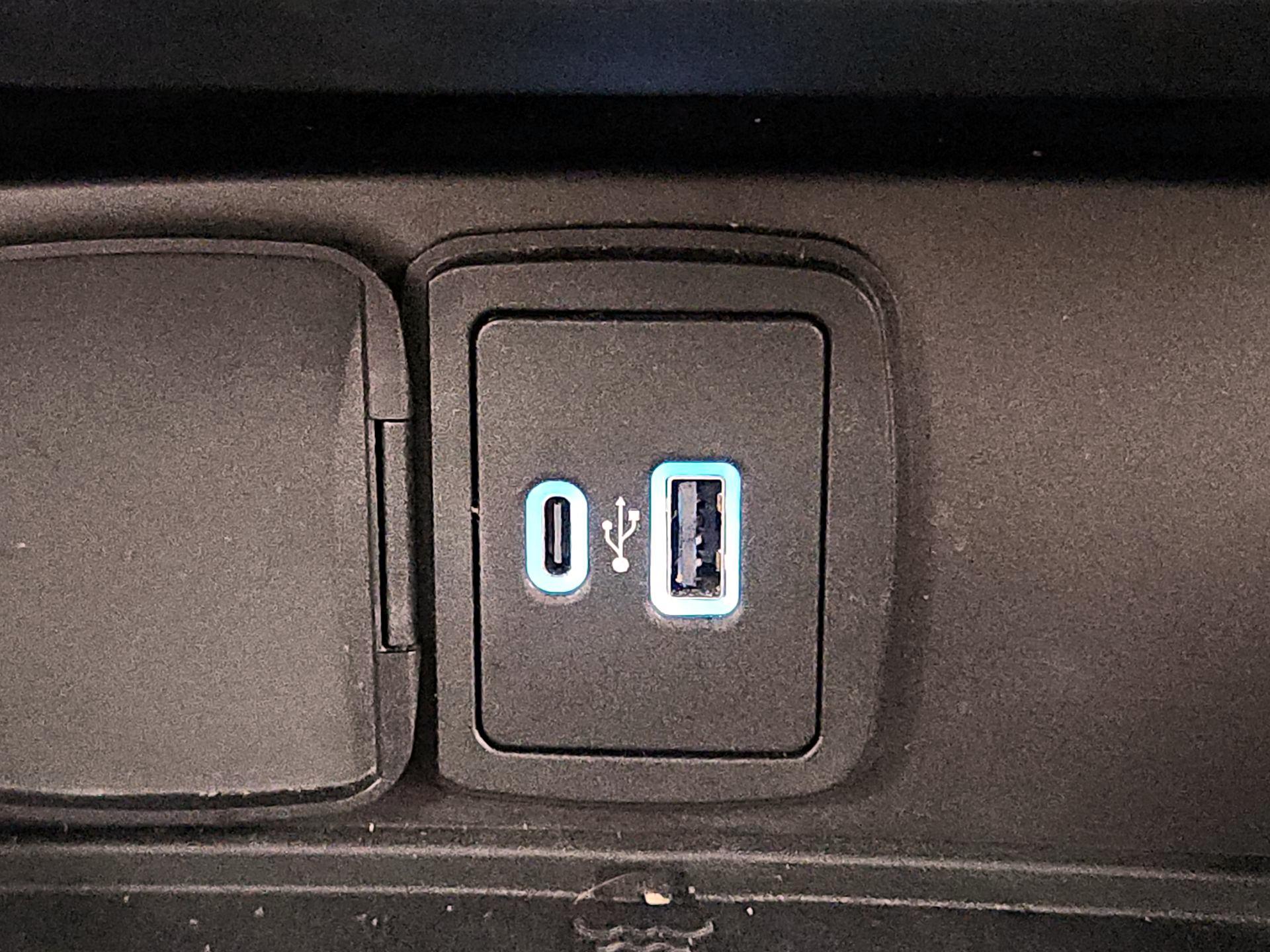 Thumbnail: 2023 Ford Bronco - 18