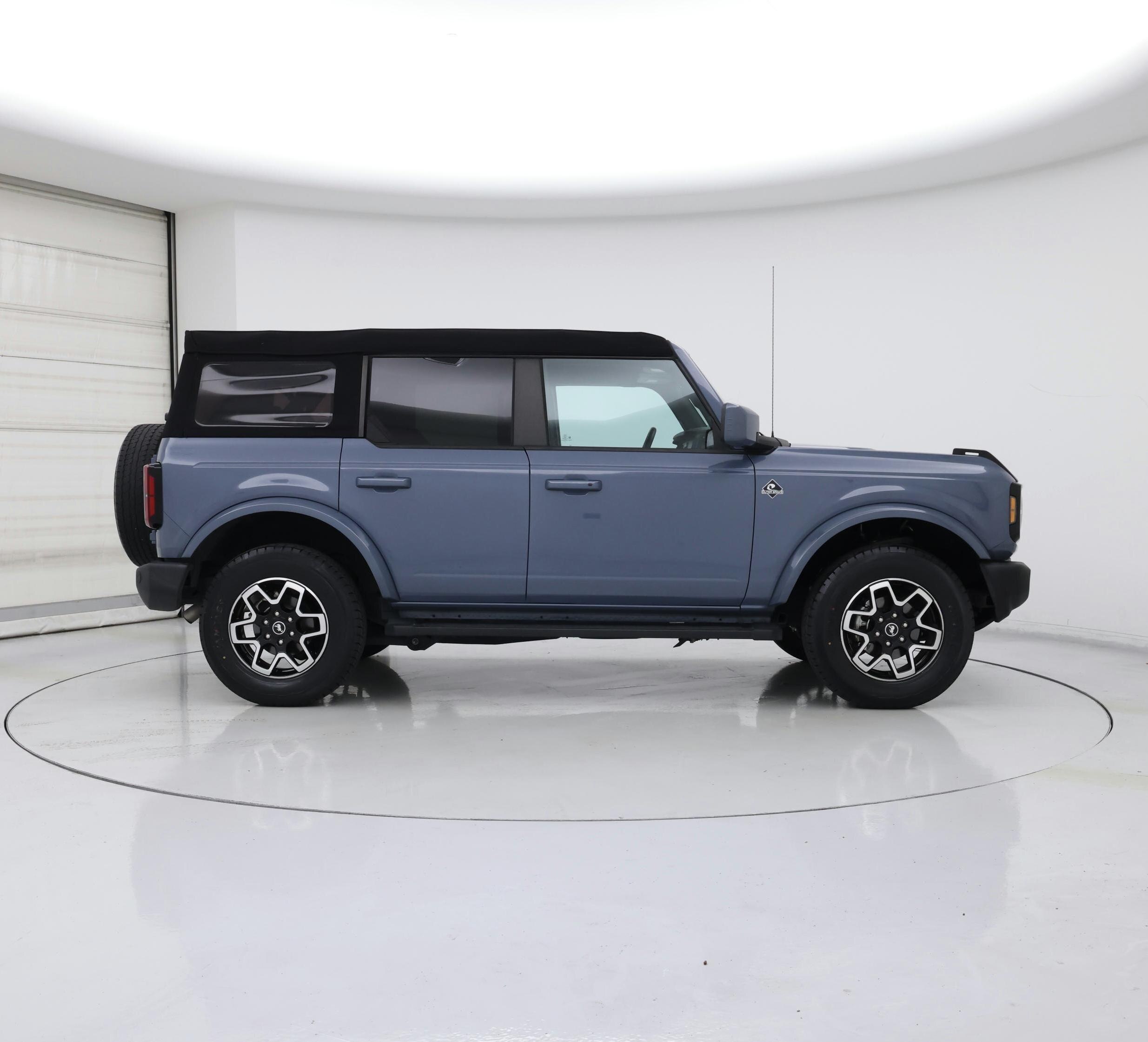 Thumbnail: 2023 Ford Bronco - 7