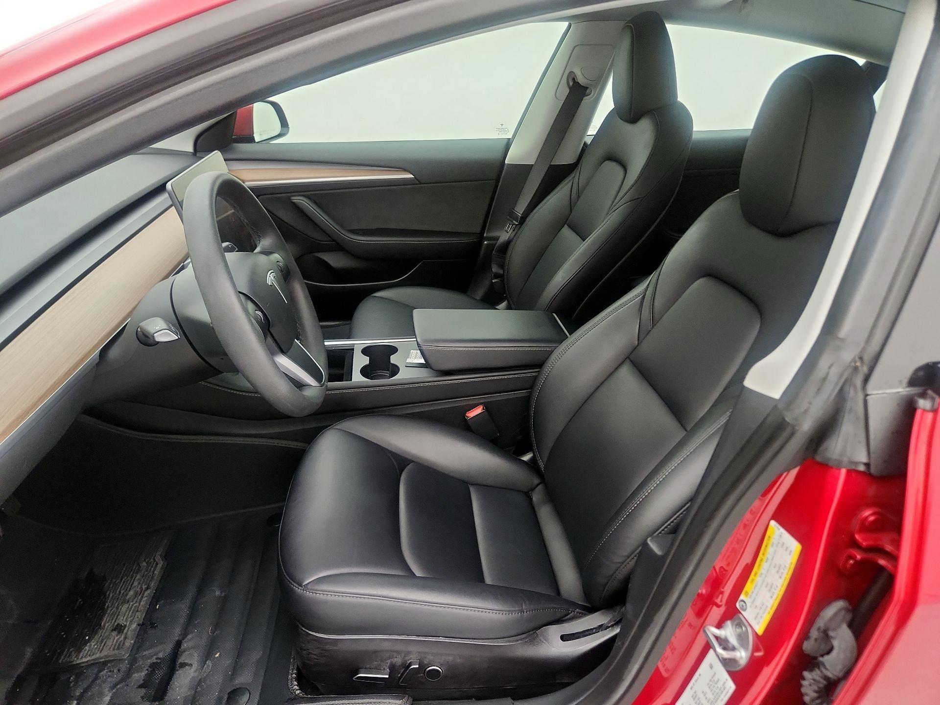 Thumbnail: 2023 Tesla Model 3 - 11