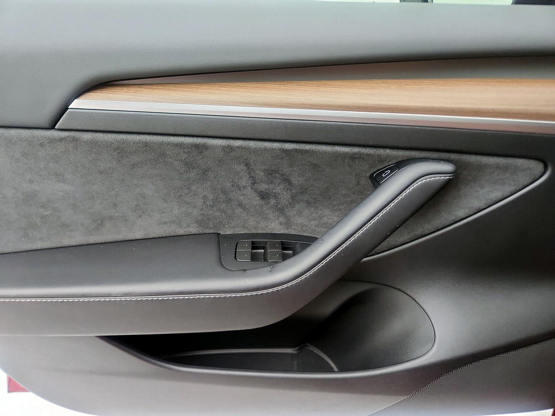 Thumbnail: 2023 Tesla Model 3 - 12