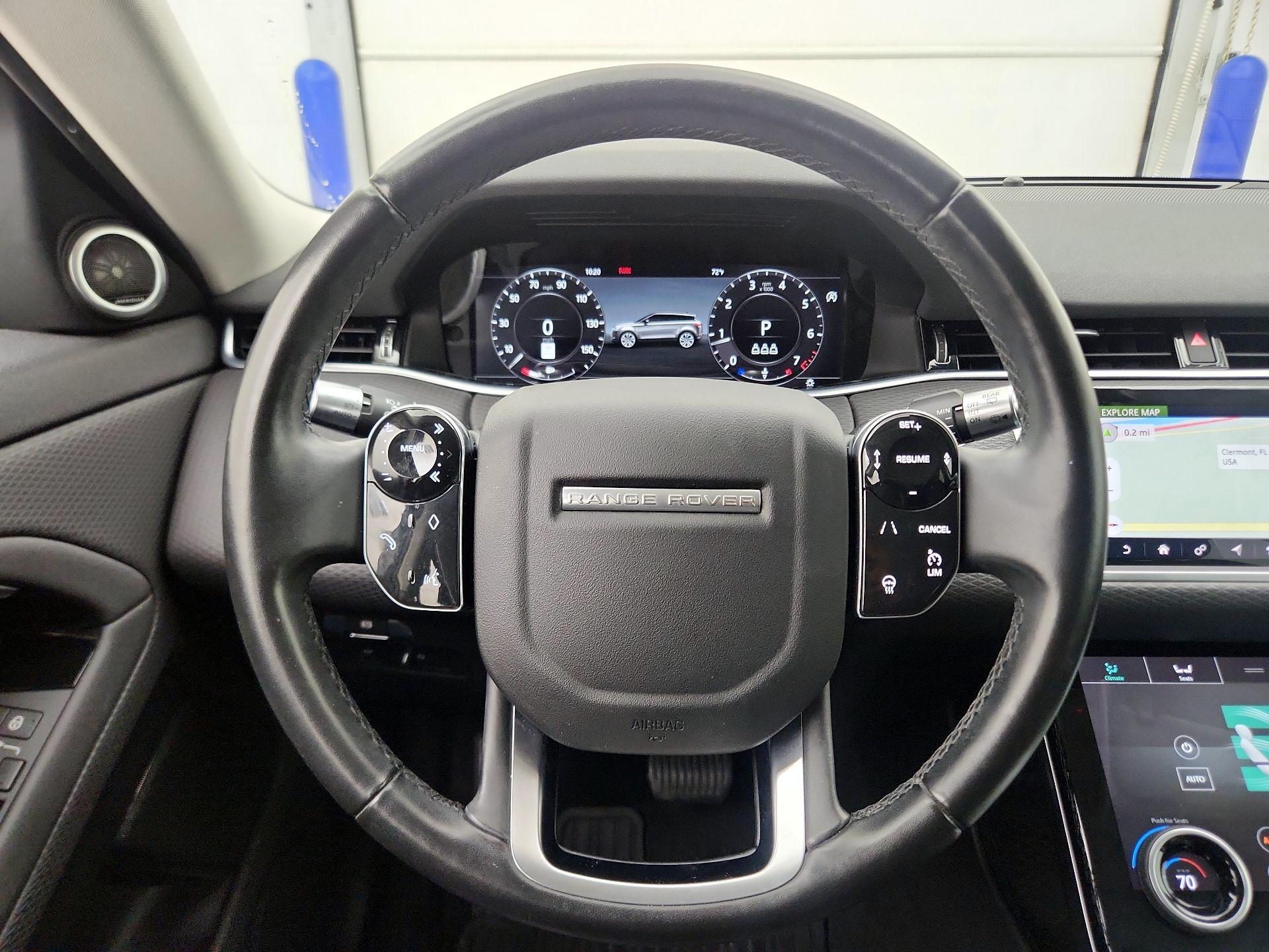 Thumbnail: 2020 Land Rover Range Rover Evoque - 10