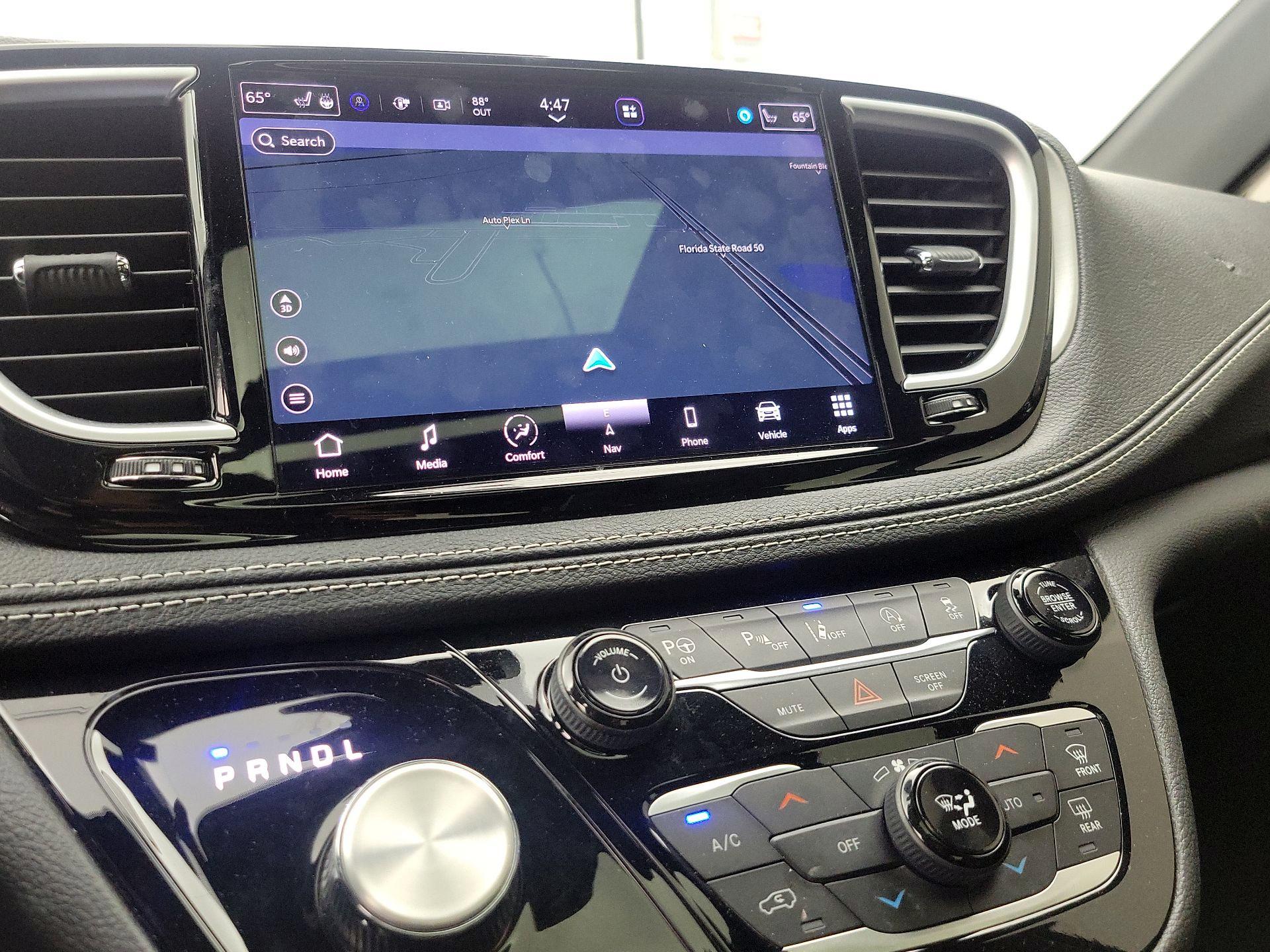 Thumbnail: 2023 Chrysler Pacifica - 14