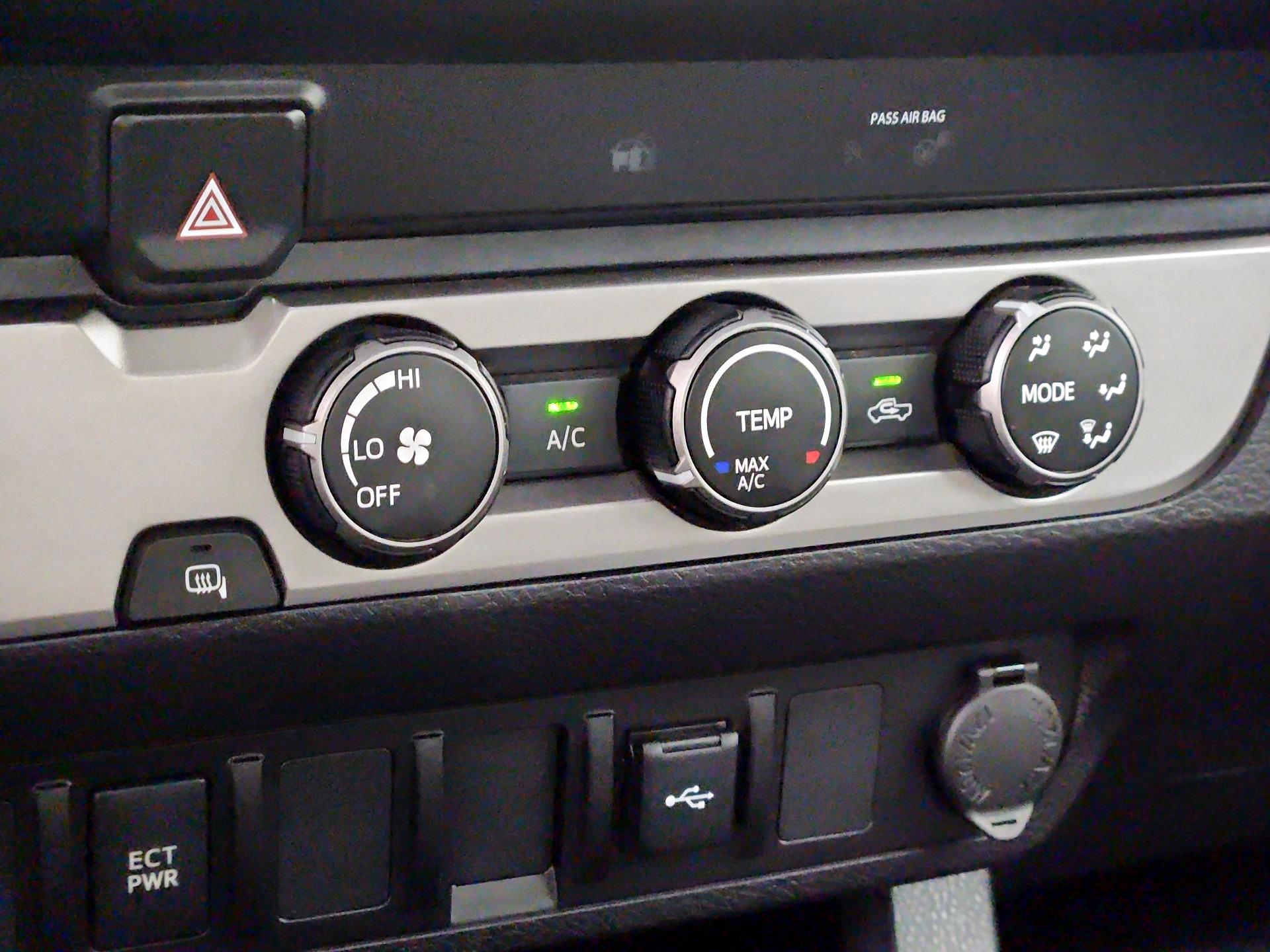 Thumbnail: 2022 Toyota Tacoma - 16