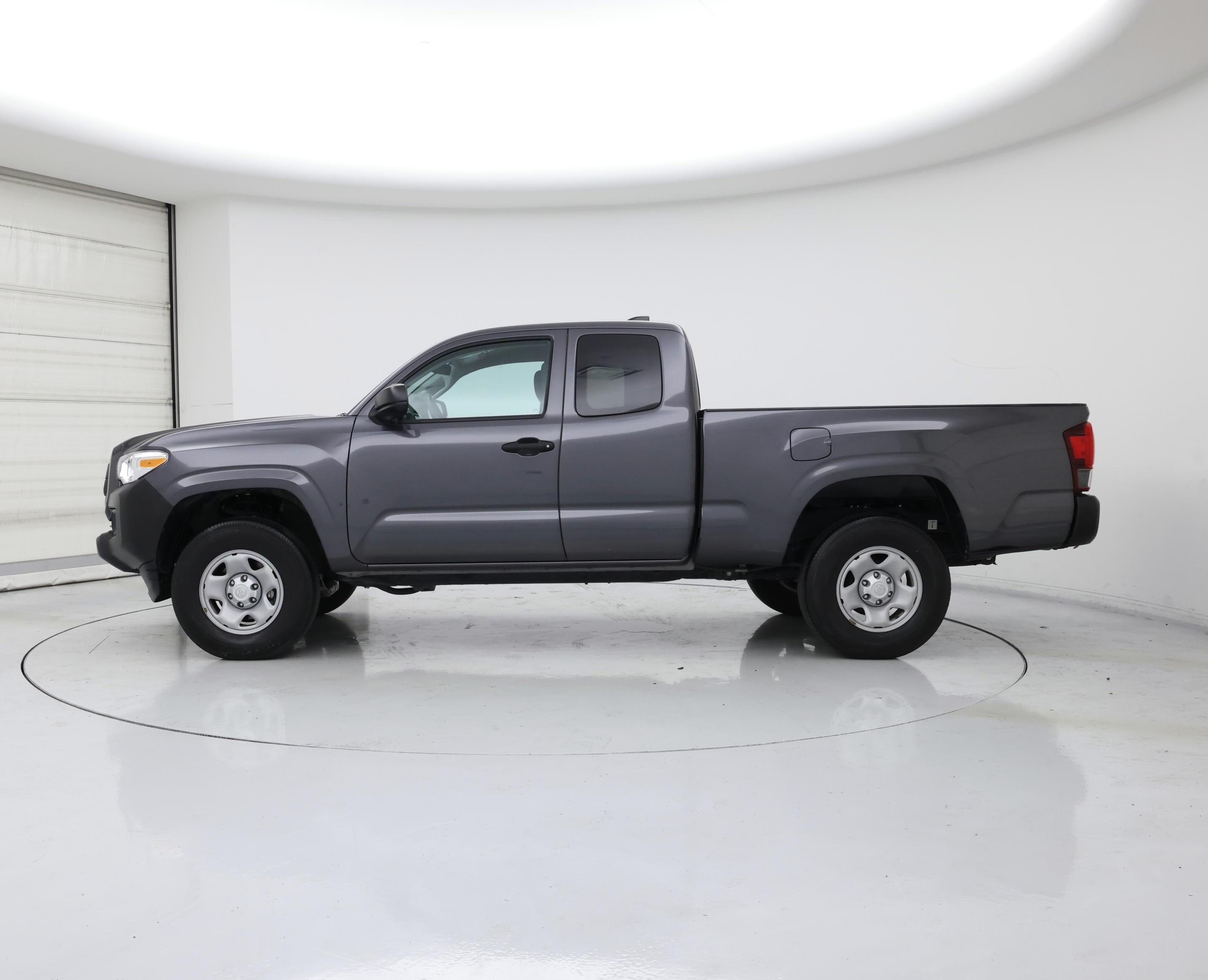 Thumbnail: 2022 Toyota Tacoma - 3