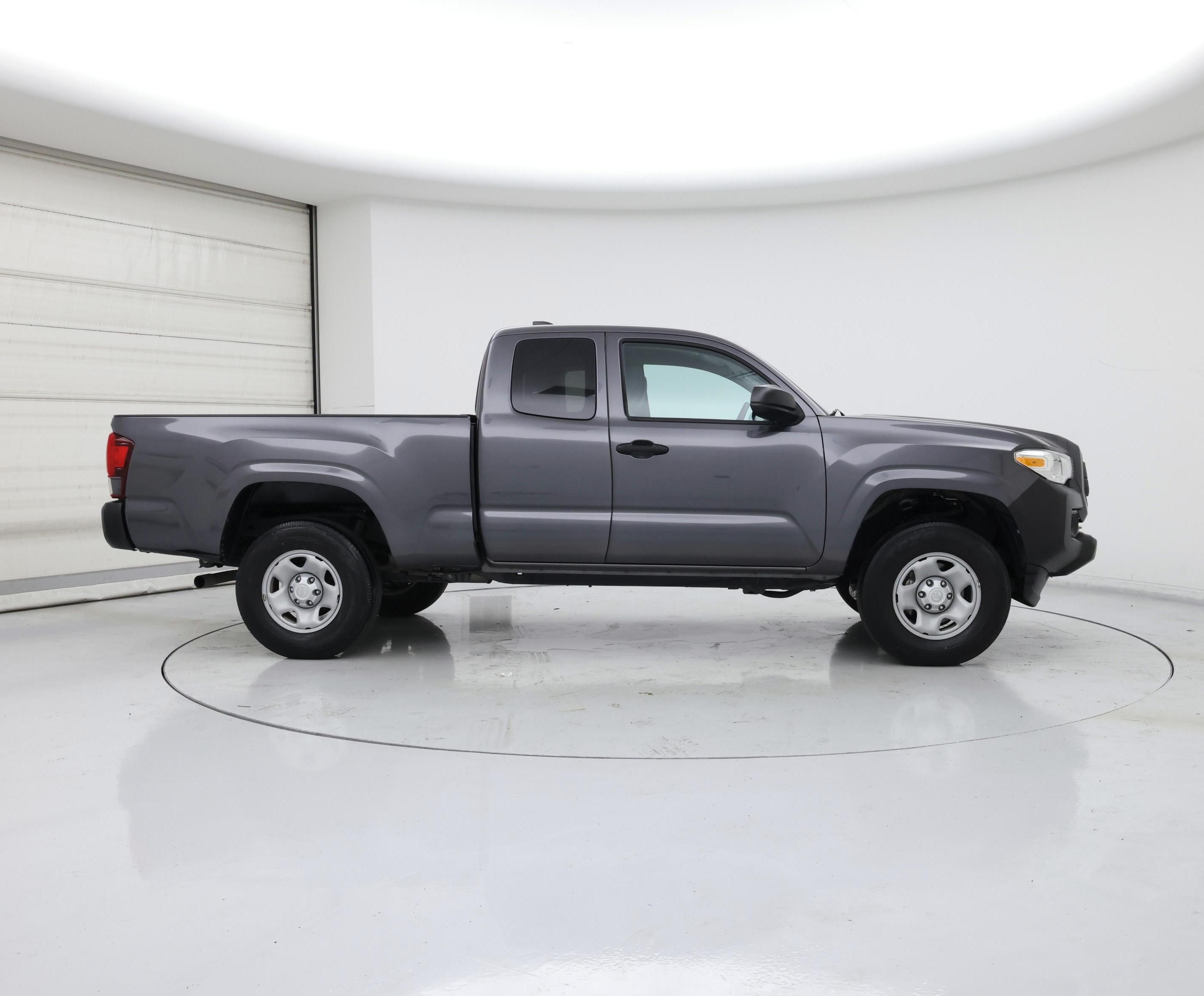 Thumbnail: 2022 Toyota Tacoma - 7