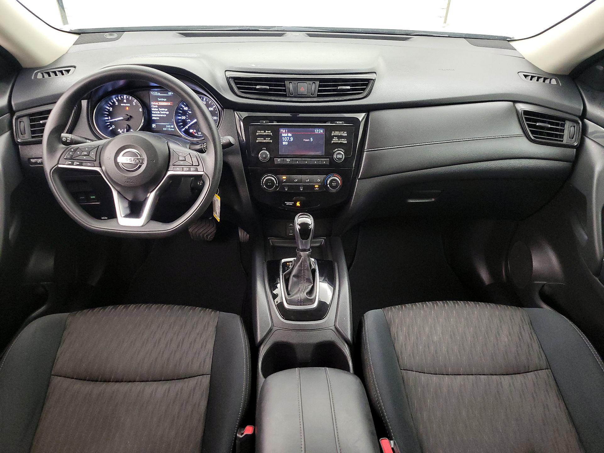 Thumbnail: 2017 Nissan Rogue - 9