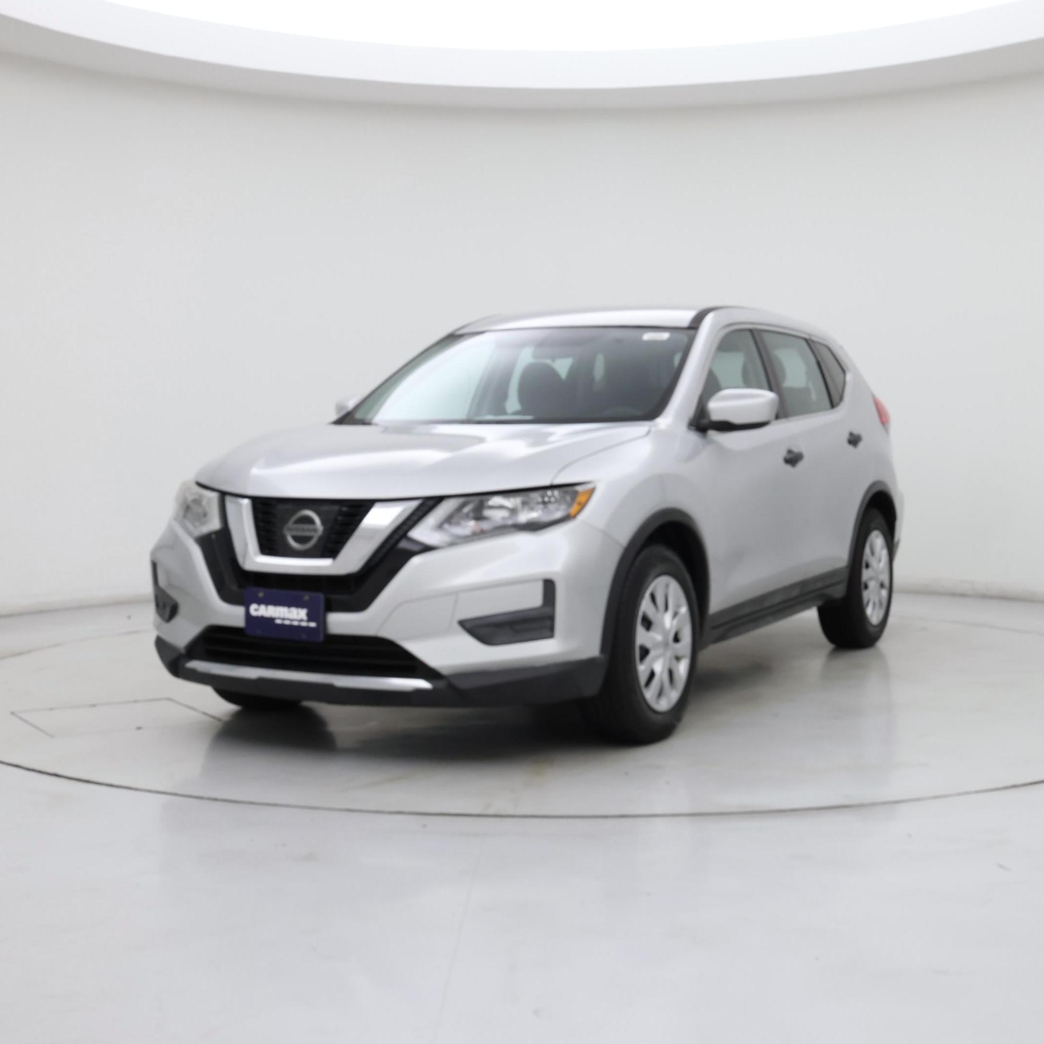 Thumbnail: 2017 Nissan Rogue - 4