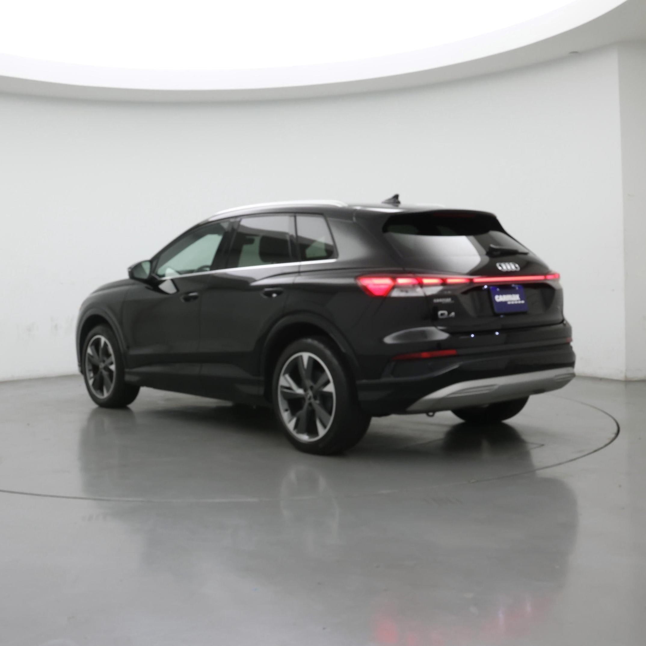 Thumbnail: 2022 Audi Q4 e-tron - 2
