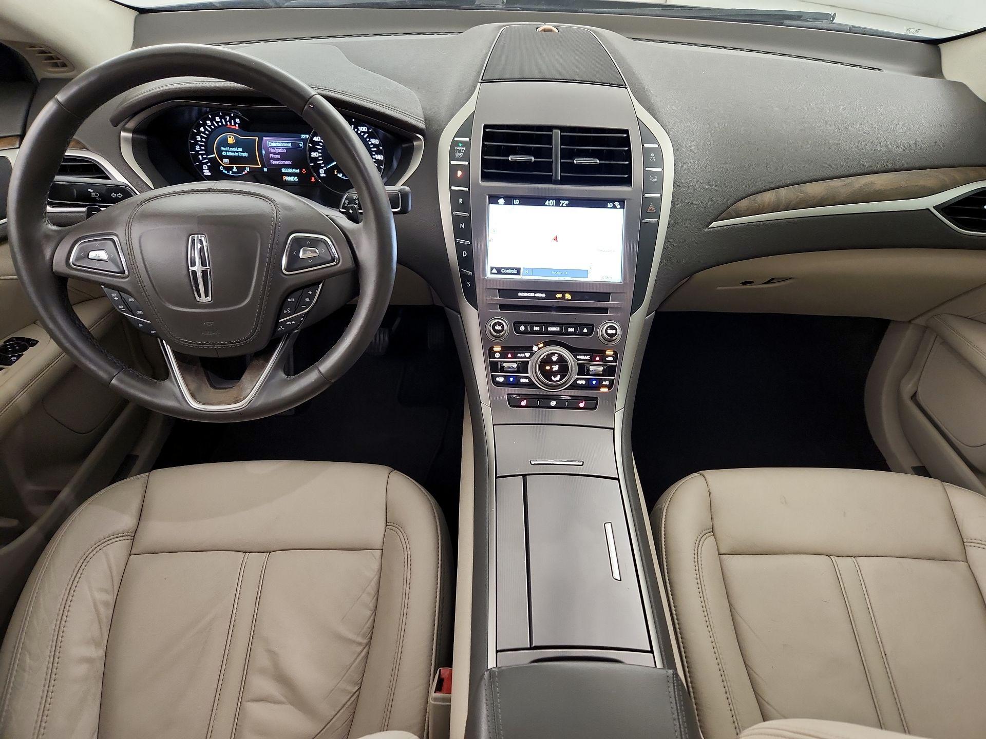 Thumbnail: 2017 Lincoln MKZ - 9