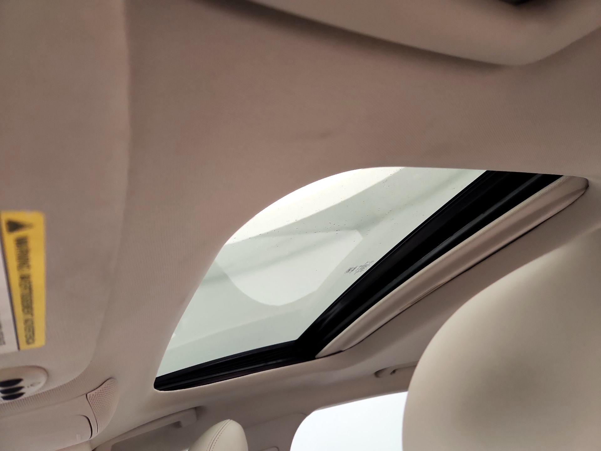 Thumbnail: 2017 Lincoln MKZ - 20