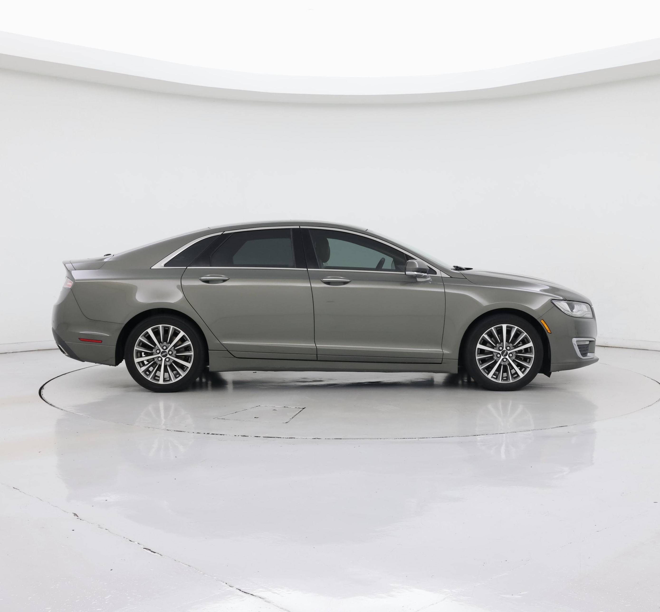Thumbnail: 2017 Lincoln MKZ - 7