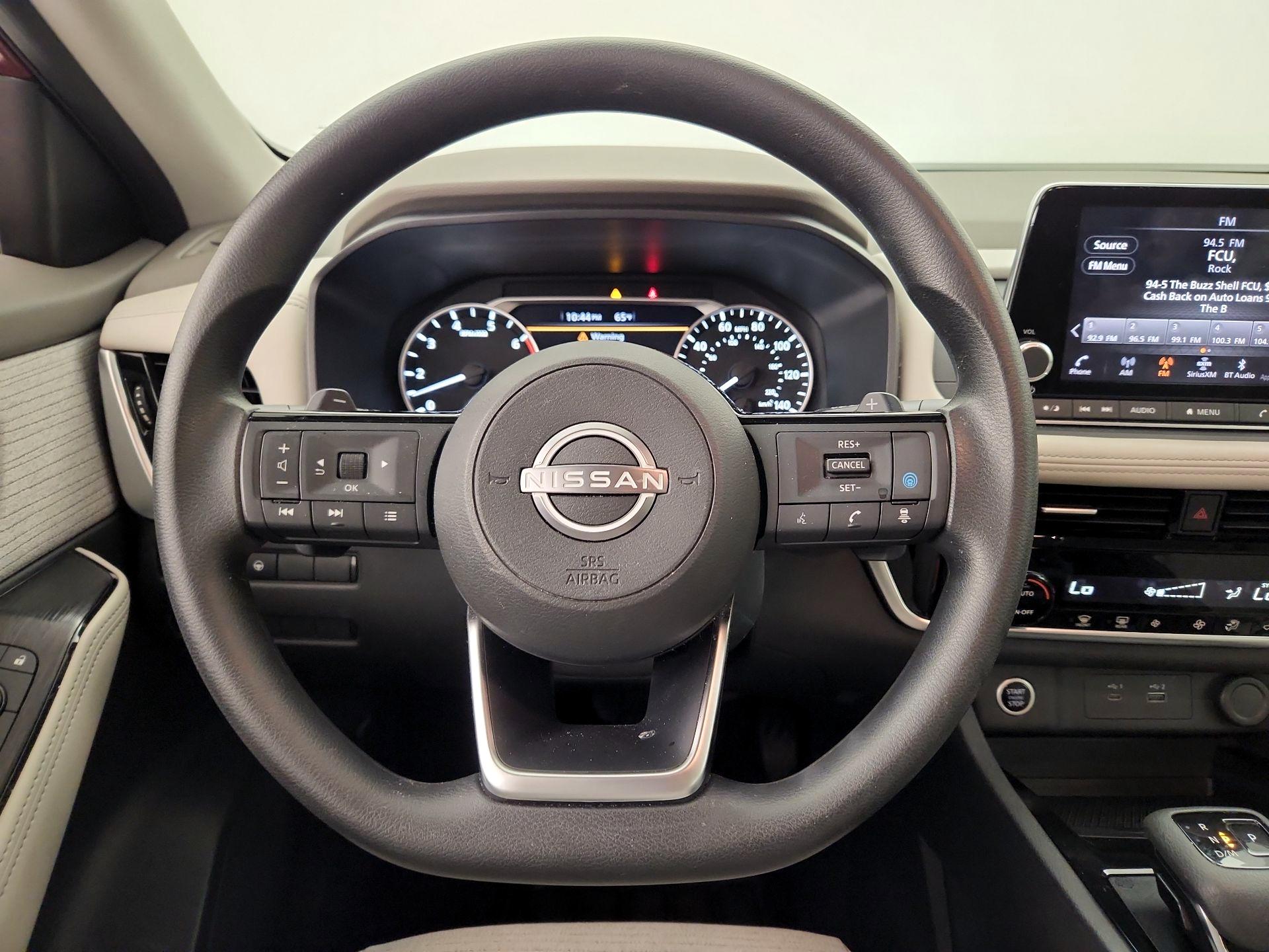 Thumbnail: 2023 Nissan Rogue - 10