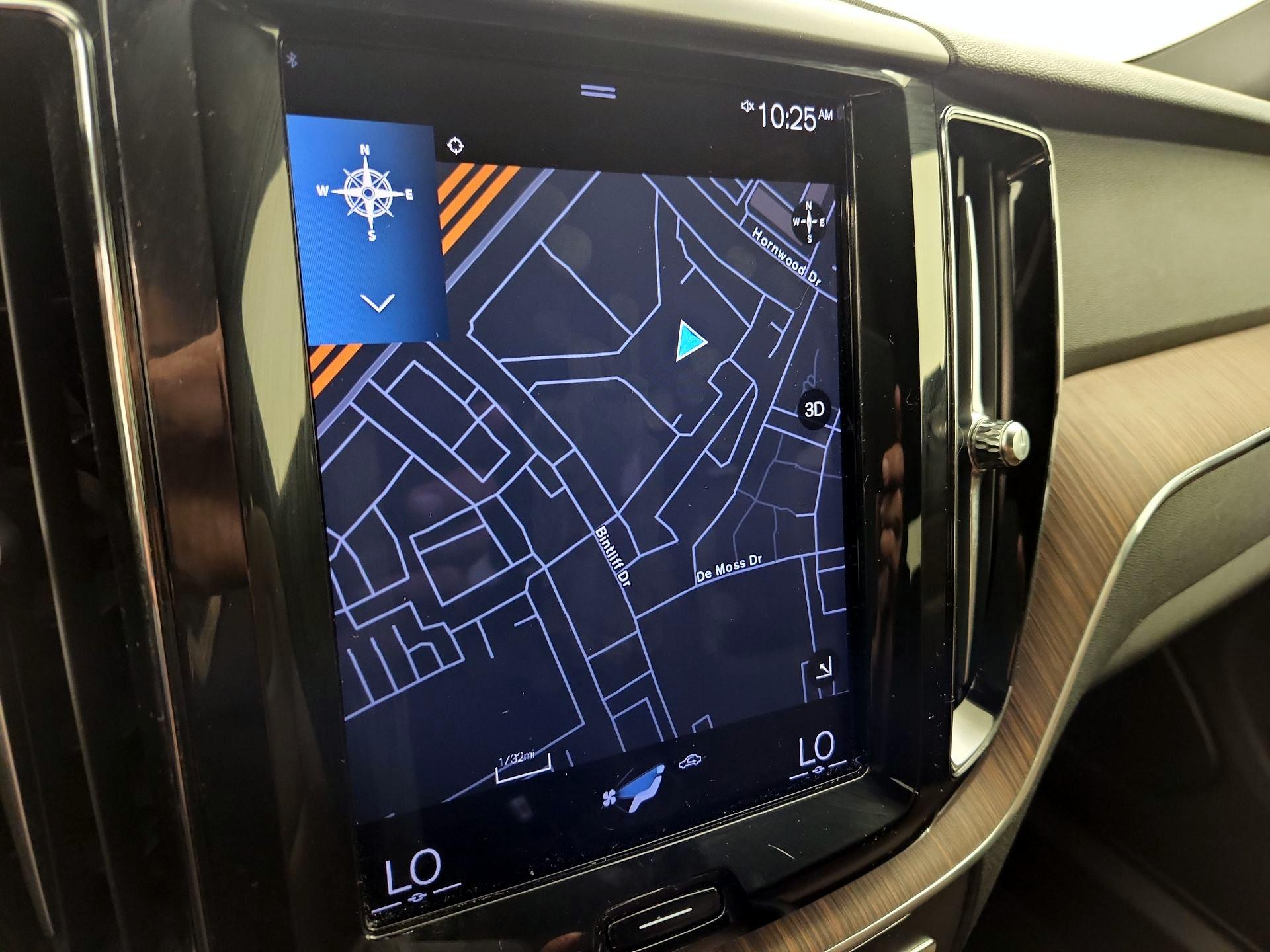 Thumbnail: 2021 Volvo XC60 - 14