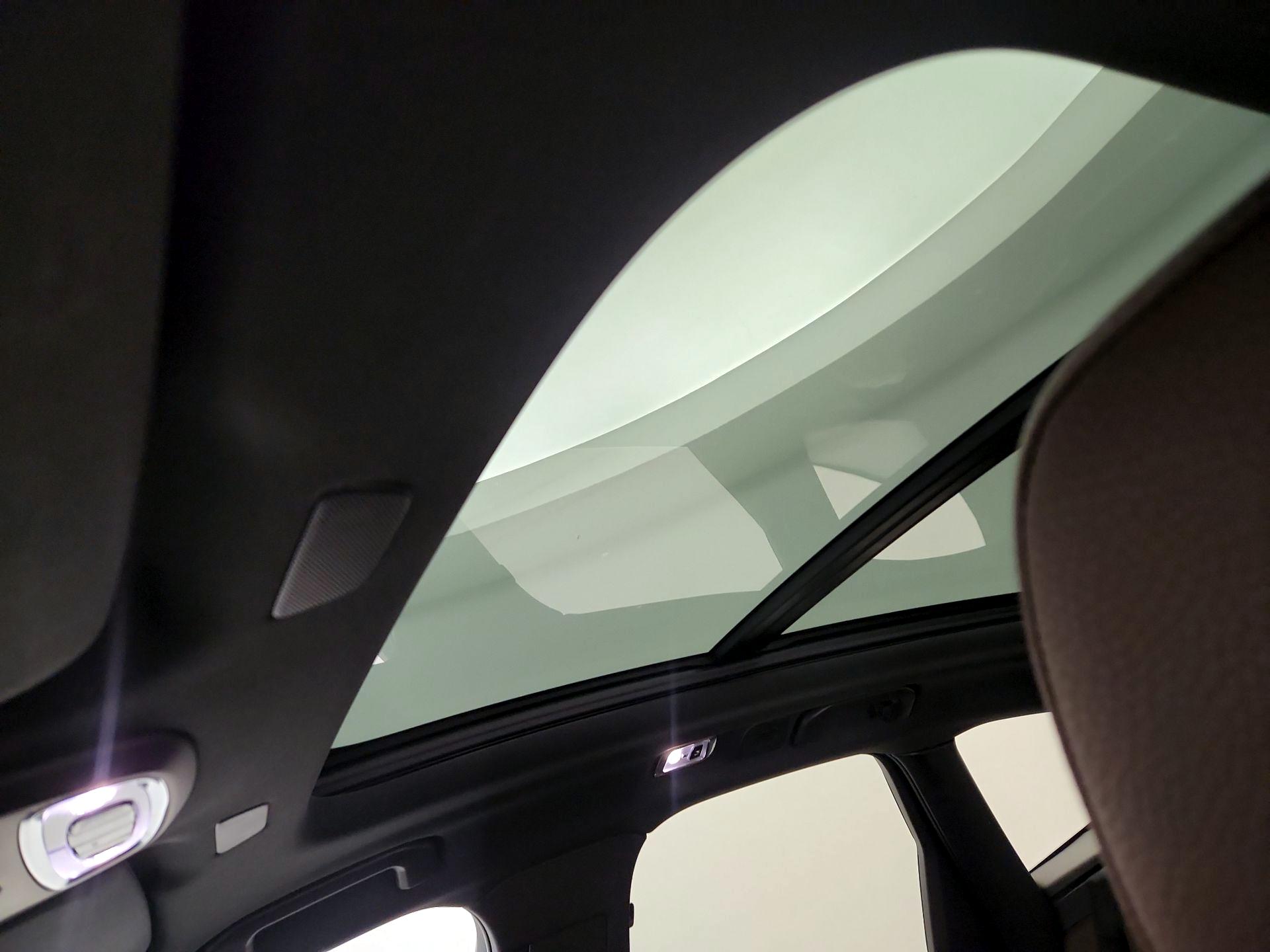 Thumbnail: 2021 Volvo XC60 - 20