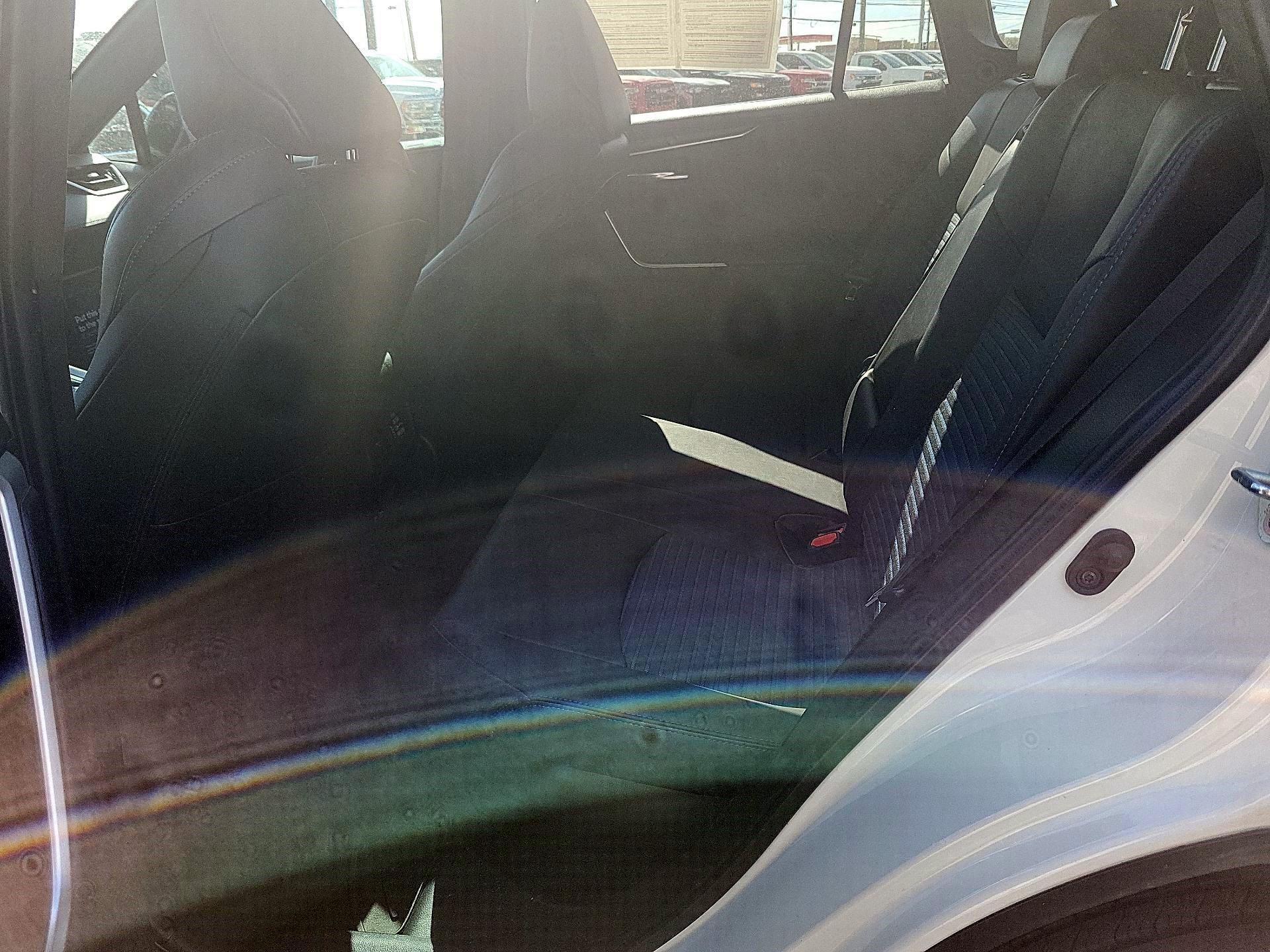 Thumbnail: 2021 Toyota RAV4 - 17