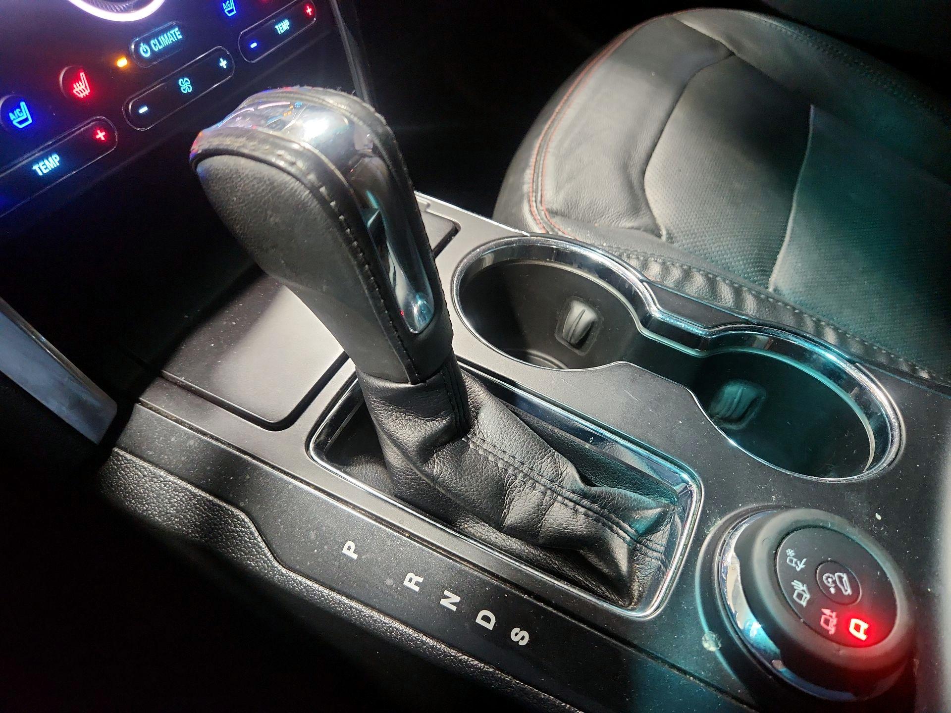 Thumbnail: 2016 Ford Explorer - 15
