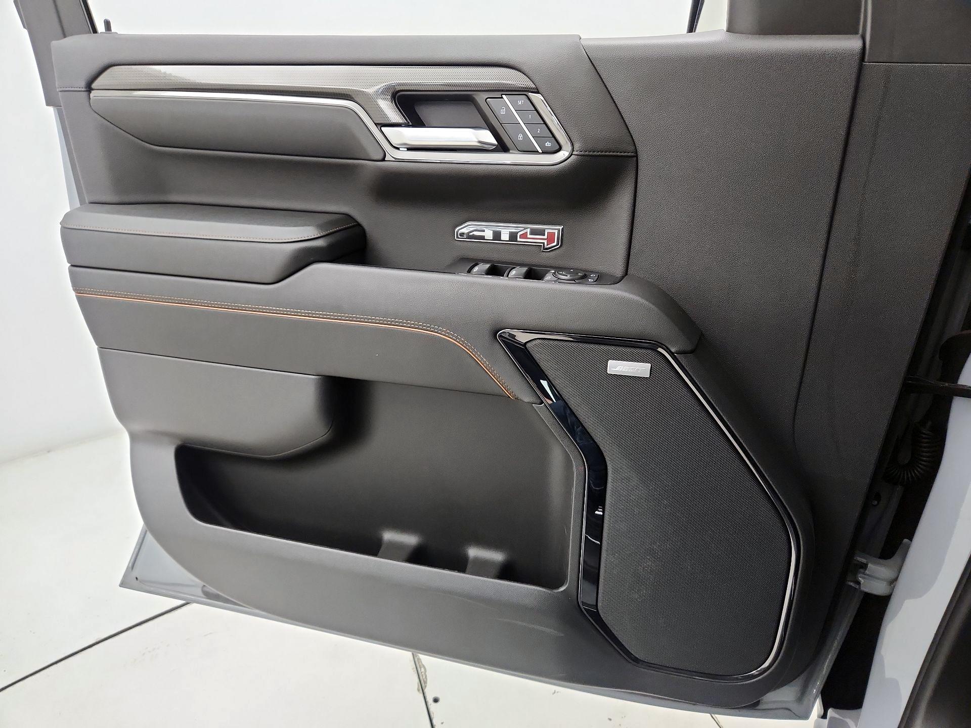 Thumbnail: 2024 GMC Sierra 1500 - 12