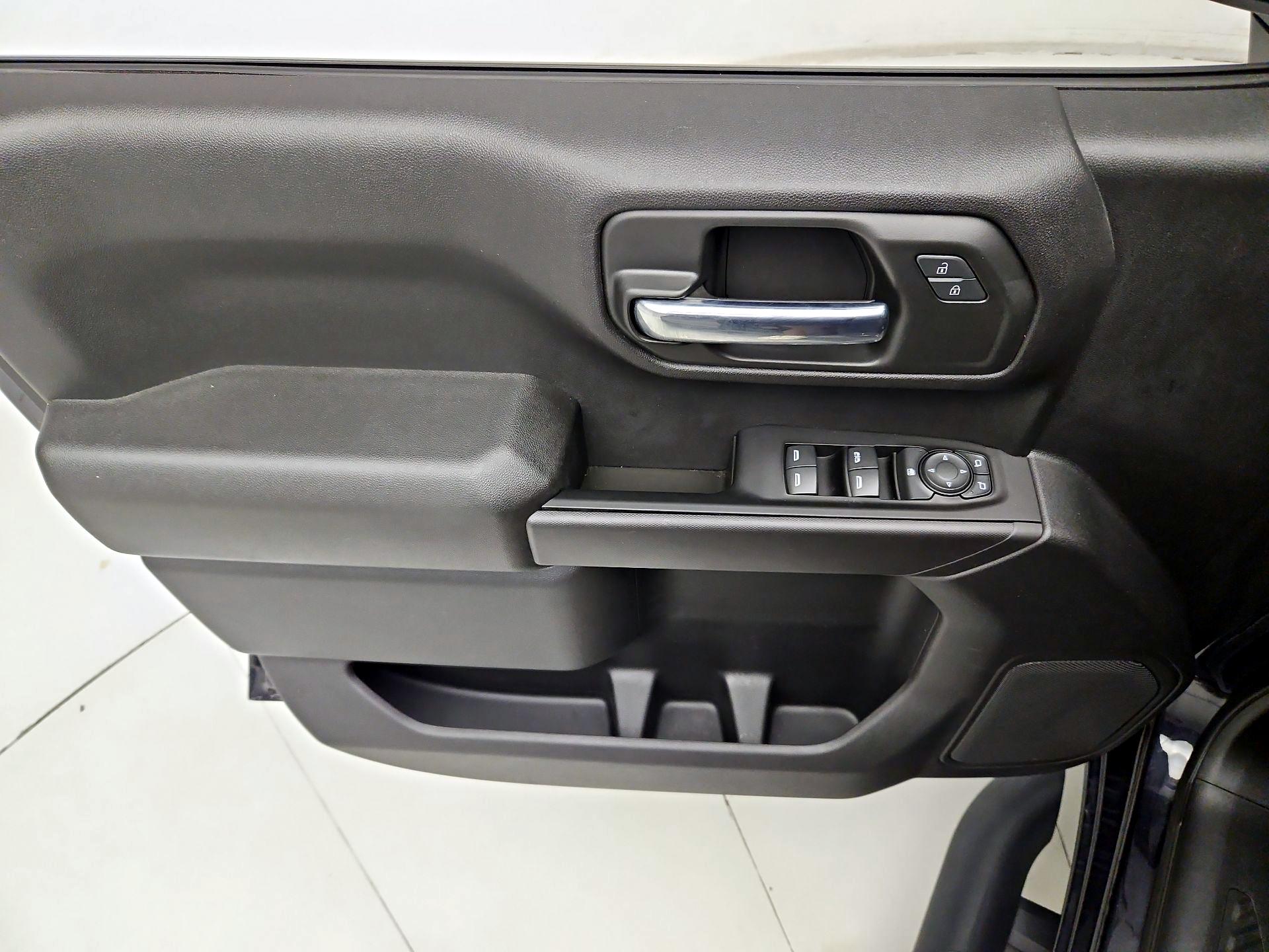 Thumbnail: 2023 Chevrolet Silverado 1500 - 12