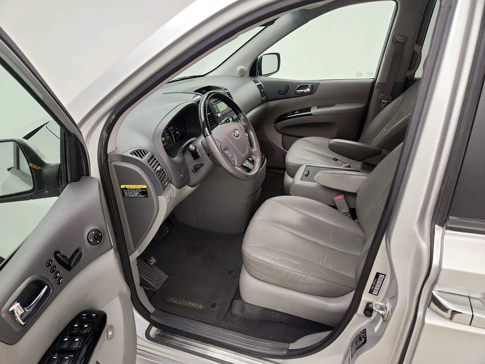 Thumbnail: 2014 Kia Sedona - 11