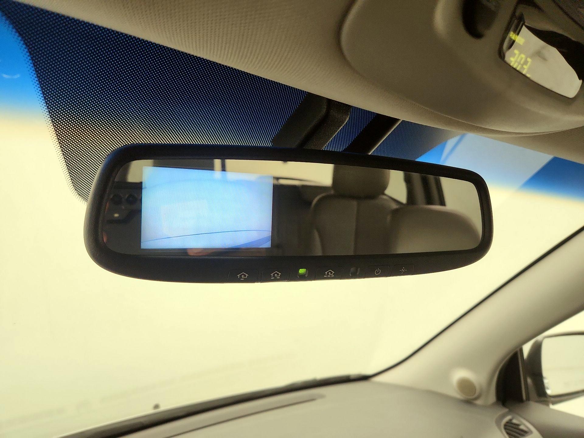 Thumbnail: 2014 Kia Sedona - 14