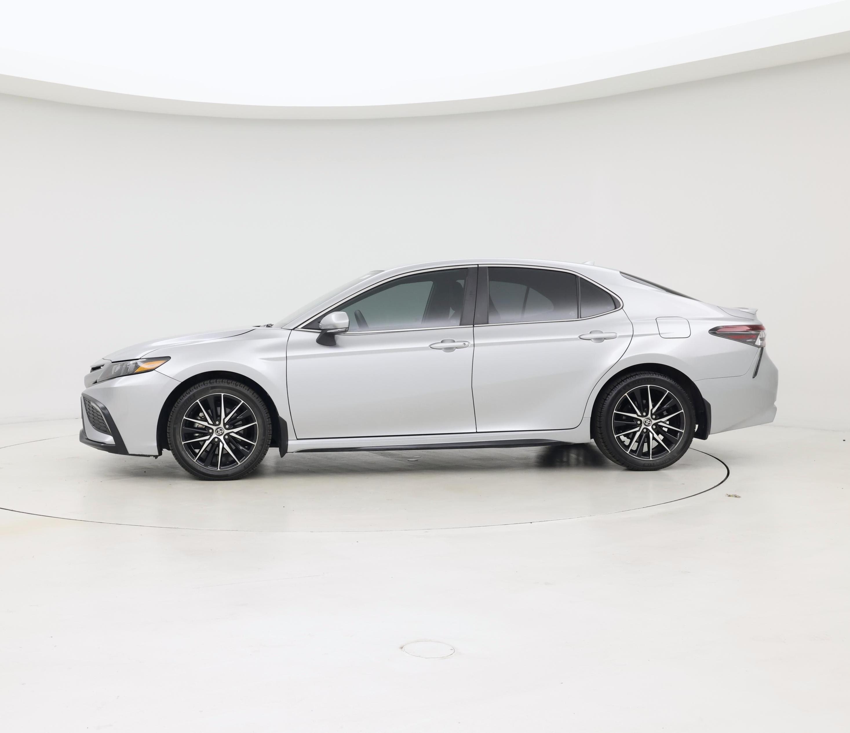Thumbnail: 2024 Toyota Camry - 3