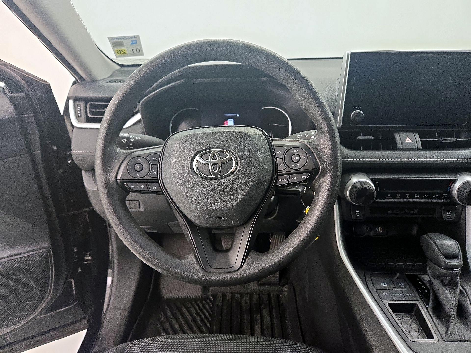 Thumbnail: 2024 Toyota RAV4 - 10