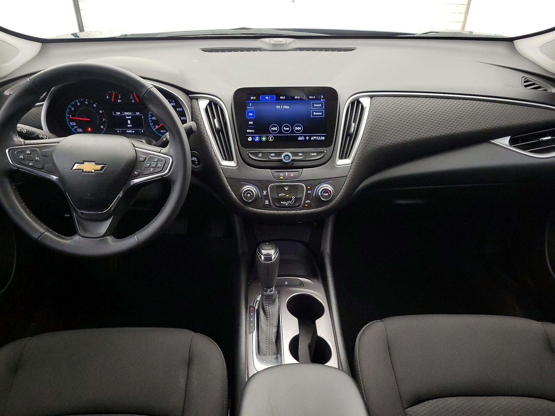 Thumbnail: 2020 Chevrolet Malibu - 9