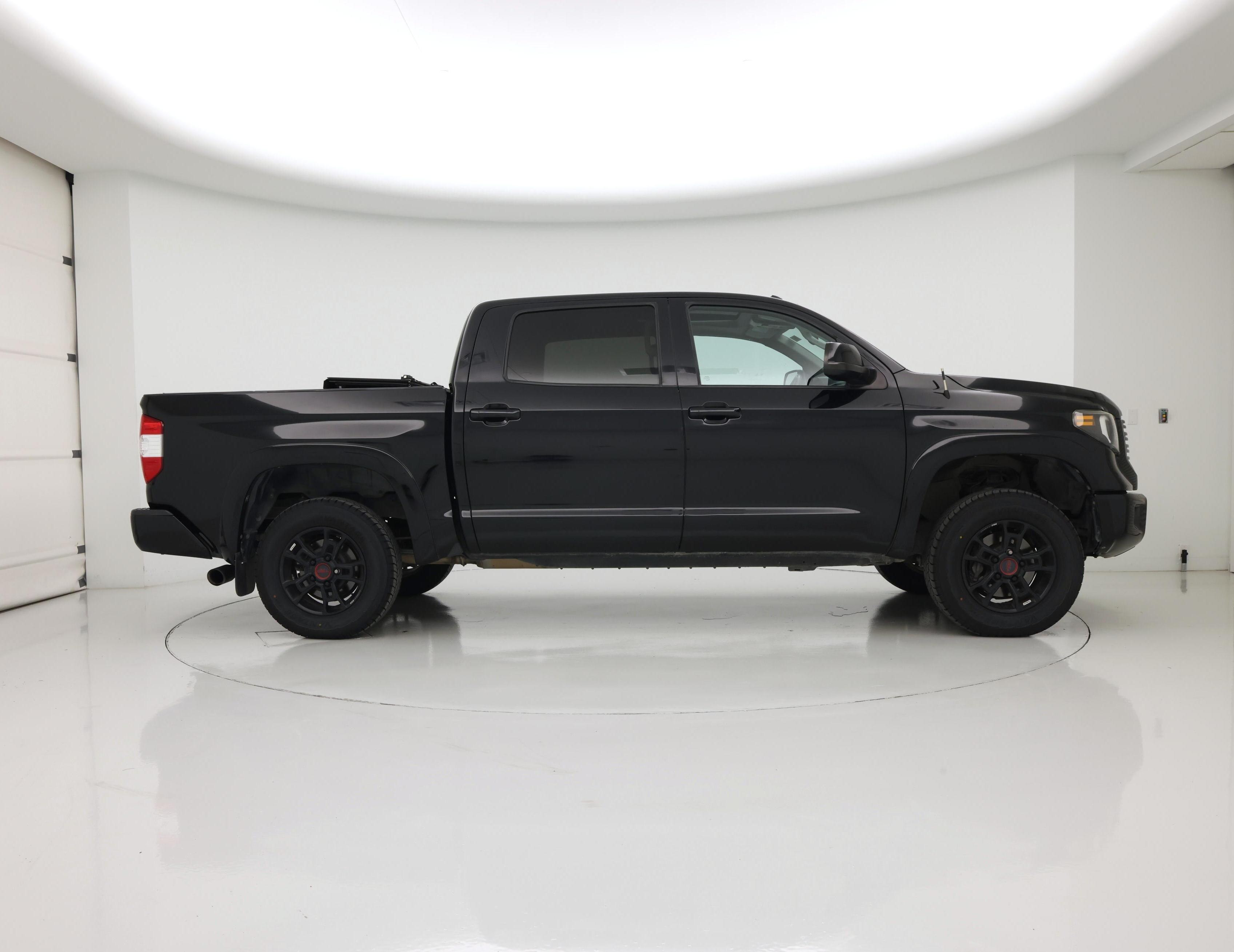 Thumbnail: 2017 Toyota Tundra - 7