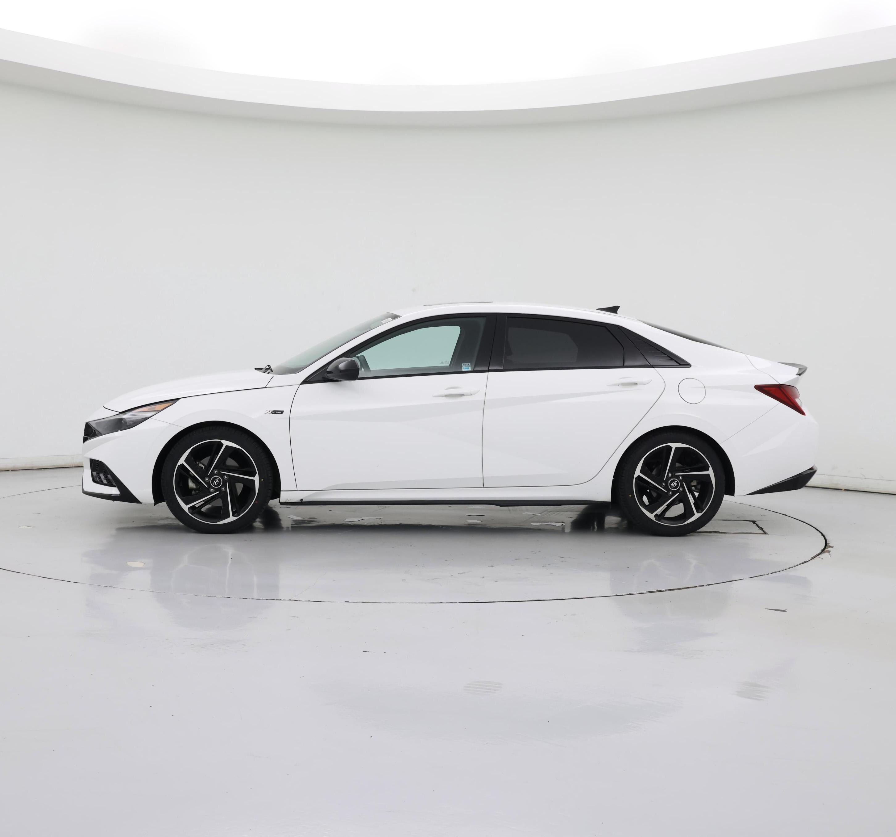 Thumbnail: 2023 Hyundai Elantra - 3