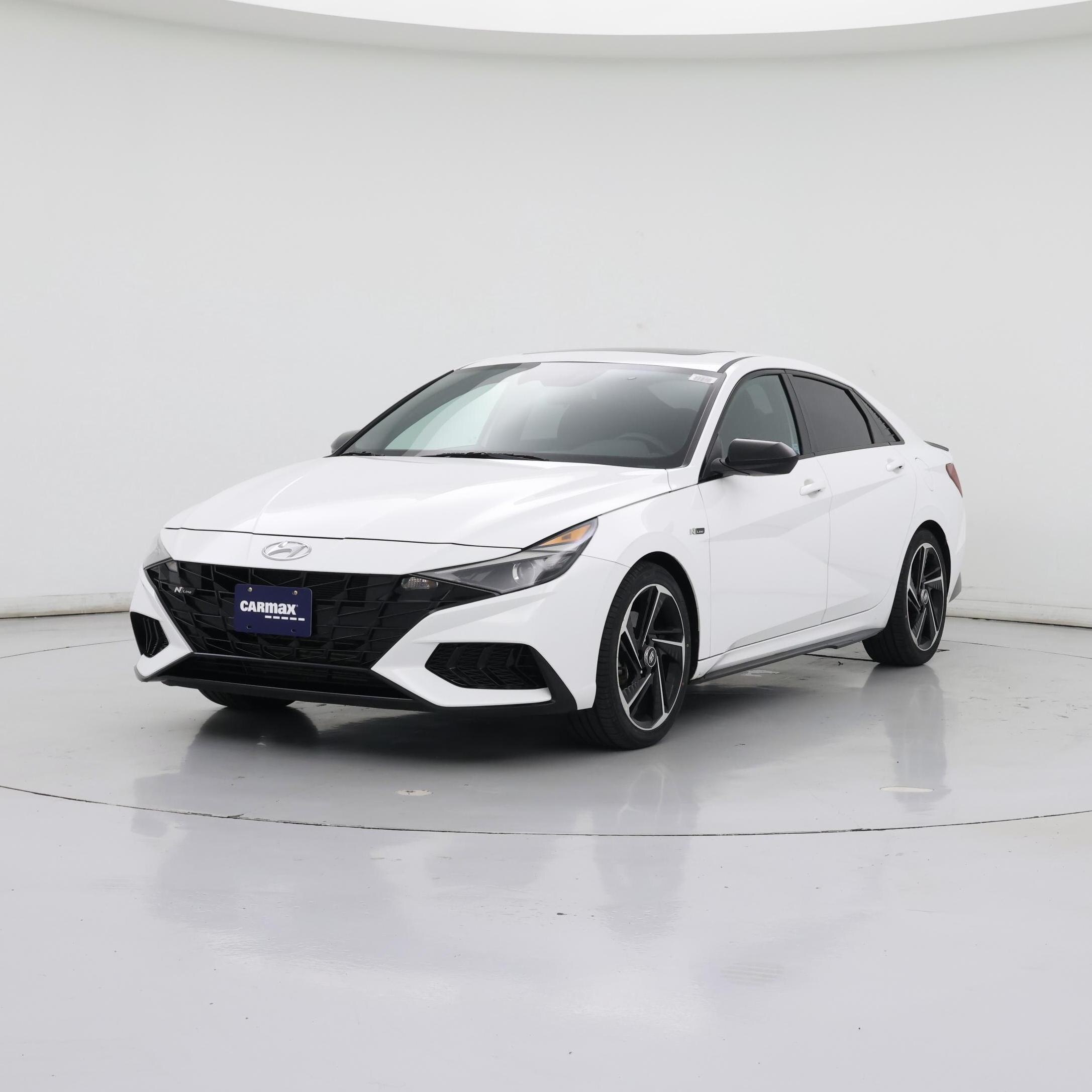 Thumbnail: 2023 Hyundai Elantra - 4