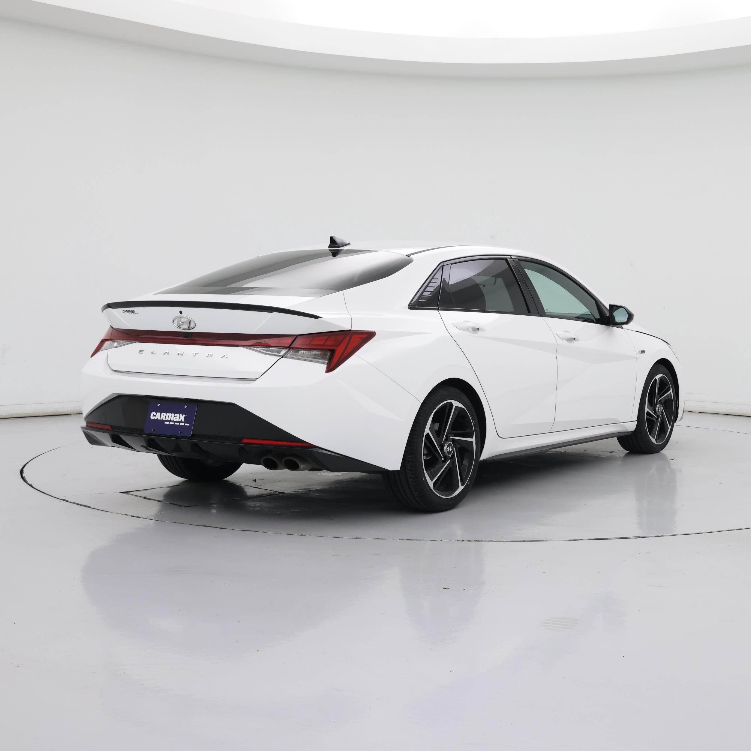 Thumbnail: 2023 Hyundai Elantra - 8